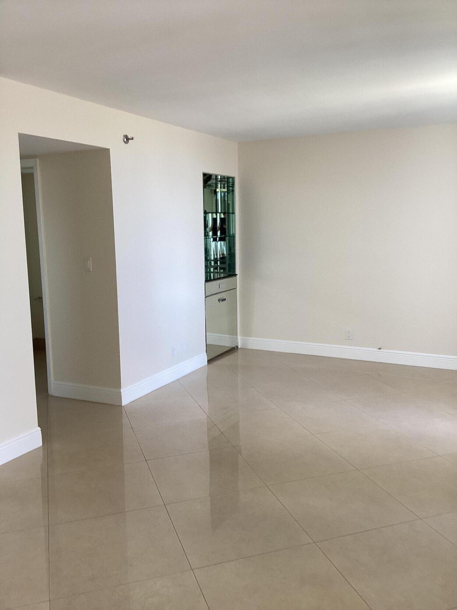 5340 NW 2nd Avenue Ph- 20