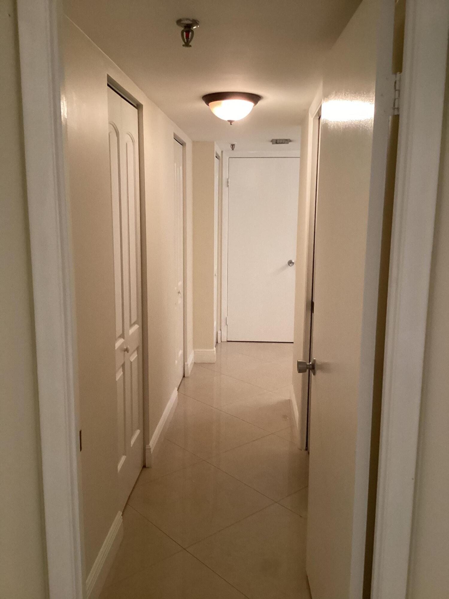 5340 NW 2nd Avenue Ph- 20