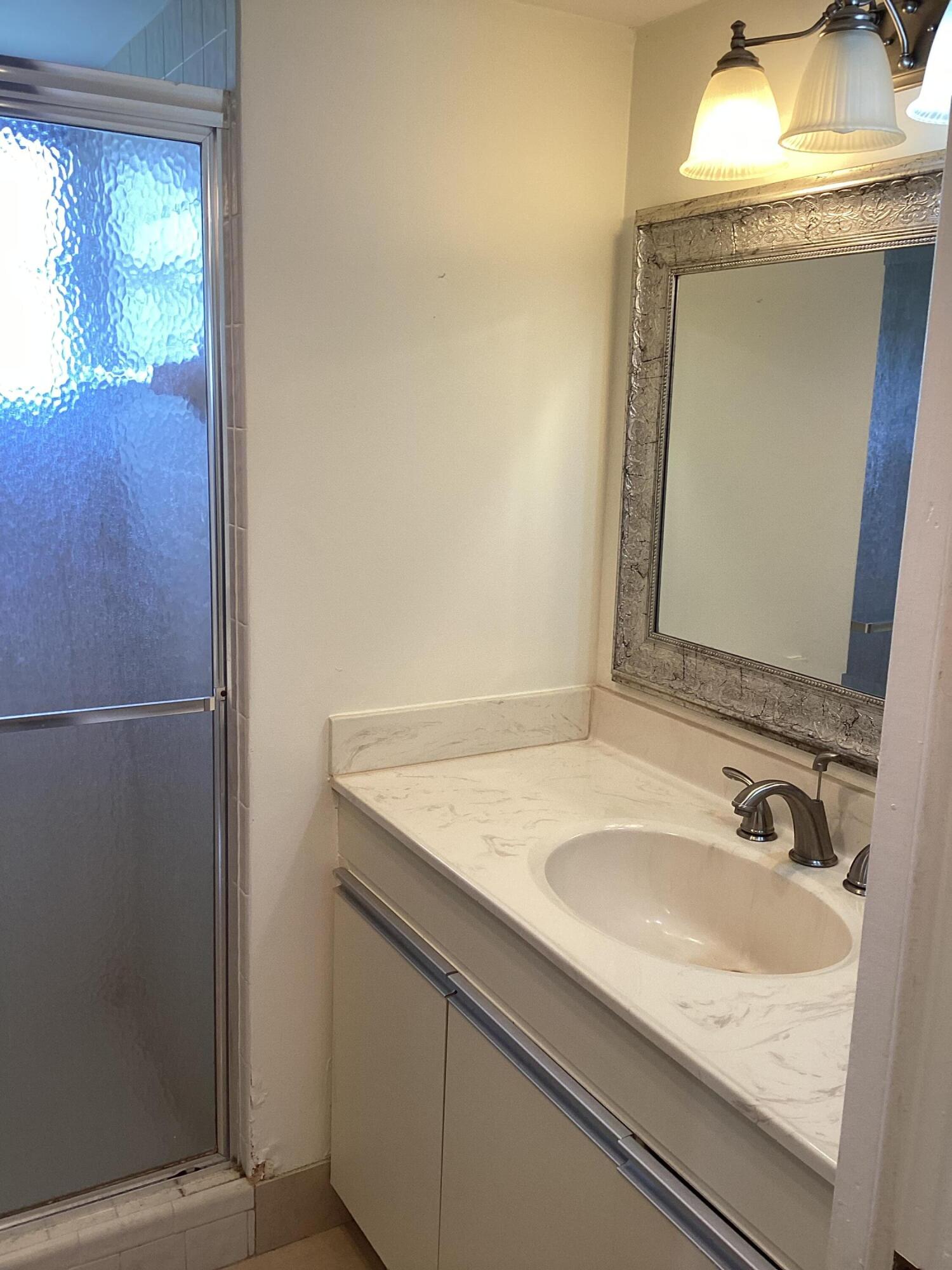 5340 NW 2nd Avenue Ph- 20