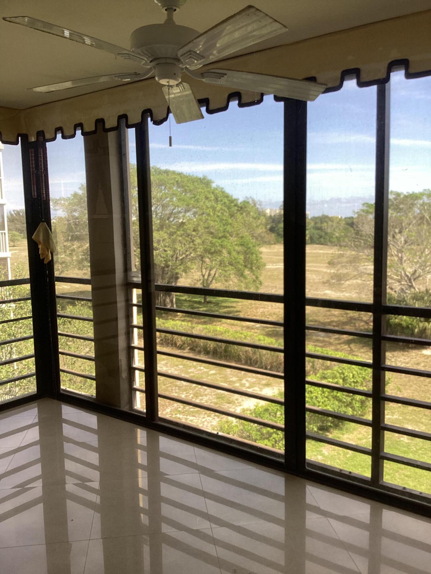 5340 NW 2nd Avenue Ph- 20