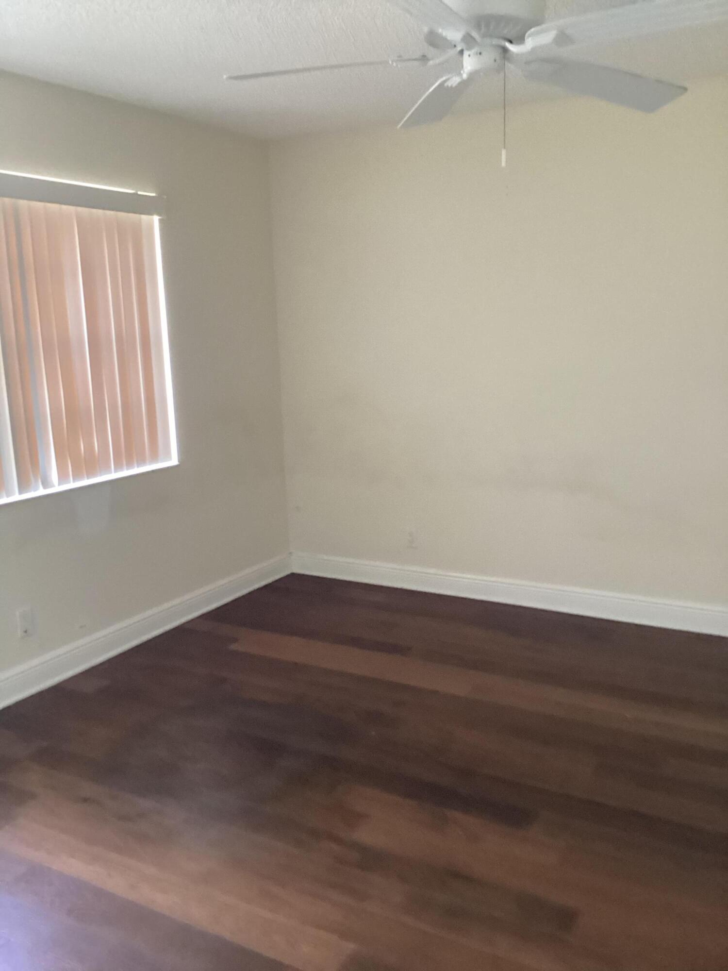 5340 NW 2nd Avenue Ph- 20