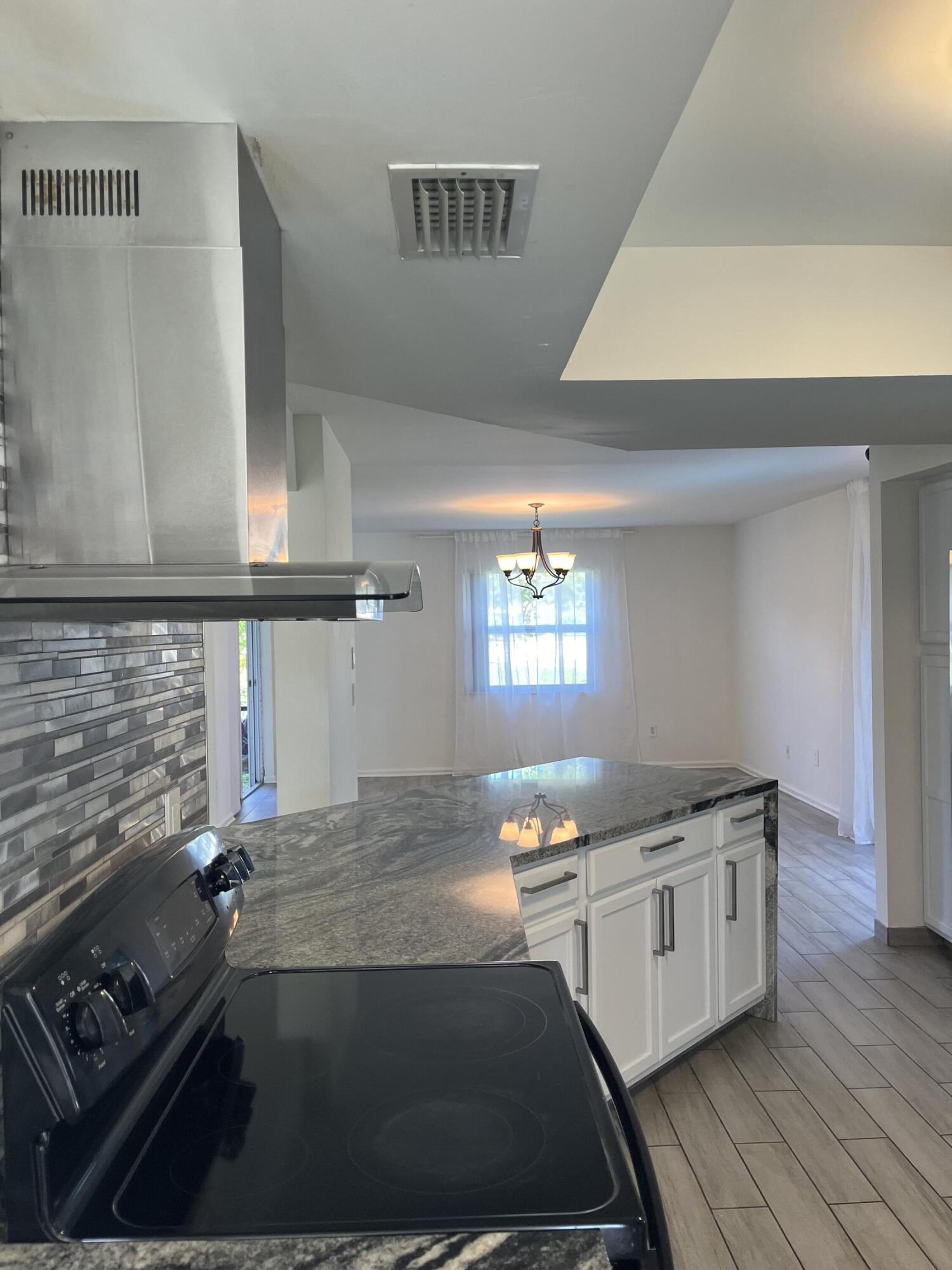 10410 Islander Drive