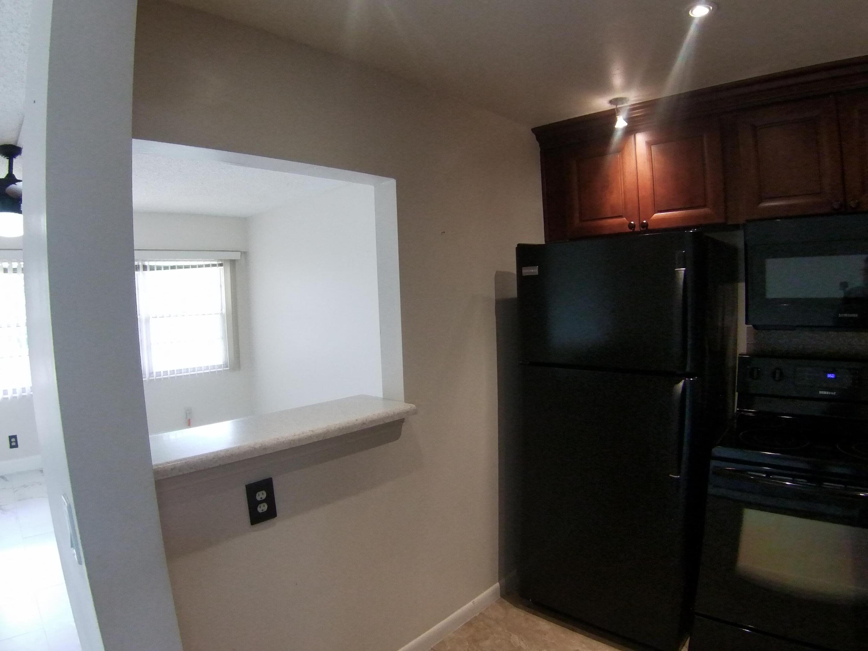 246 Mansfield F
