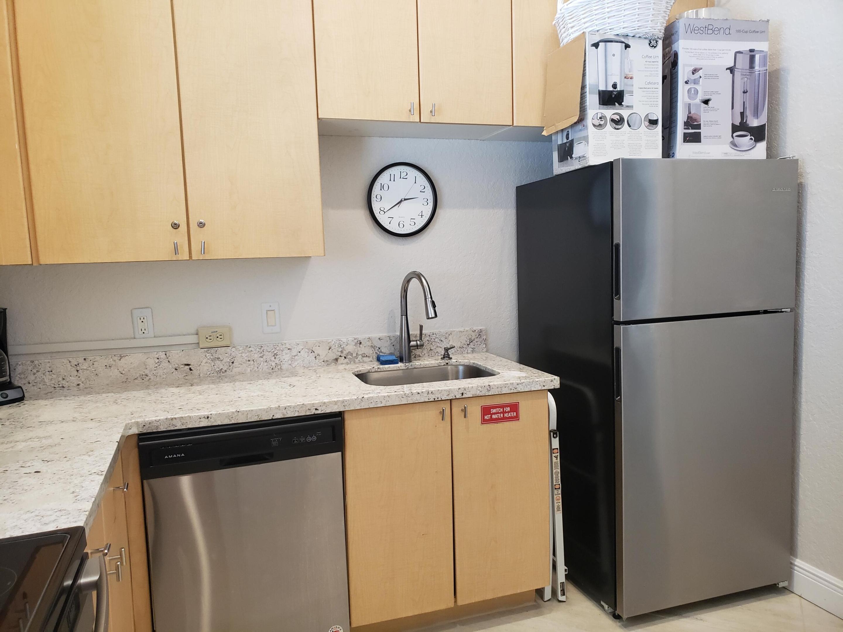 10402 Utopia Circle E