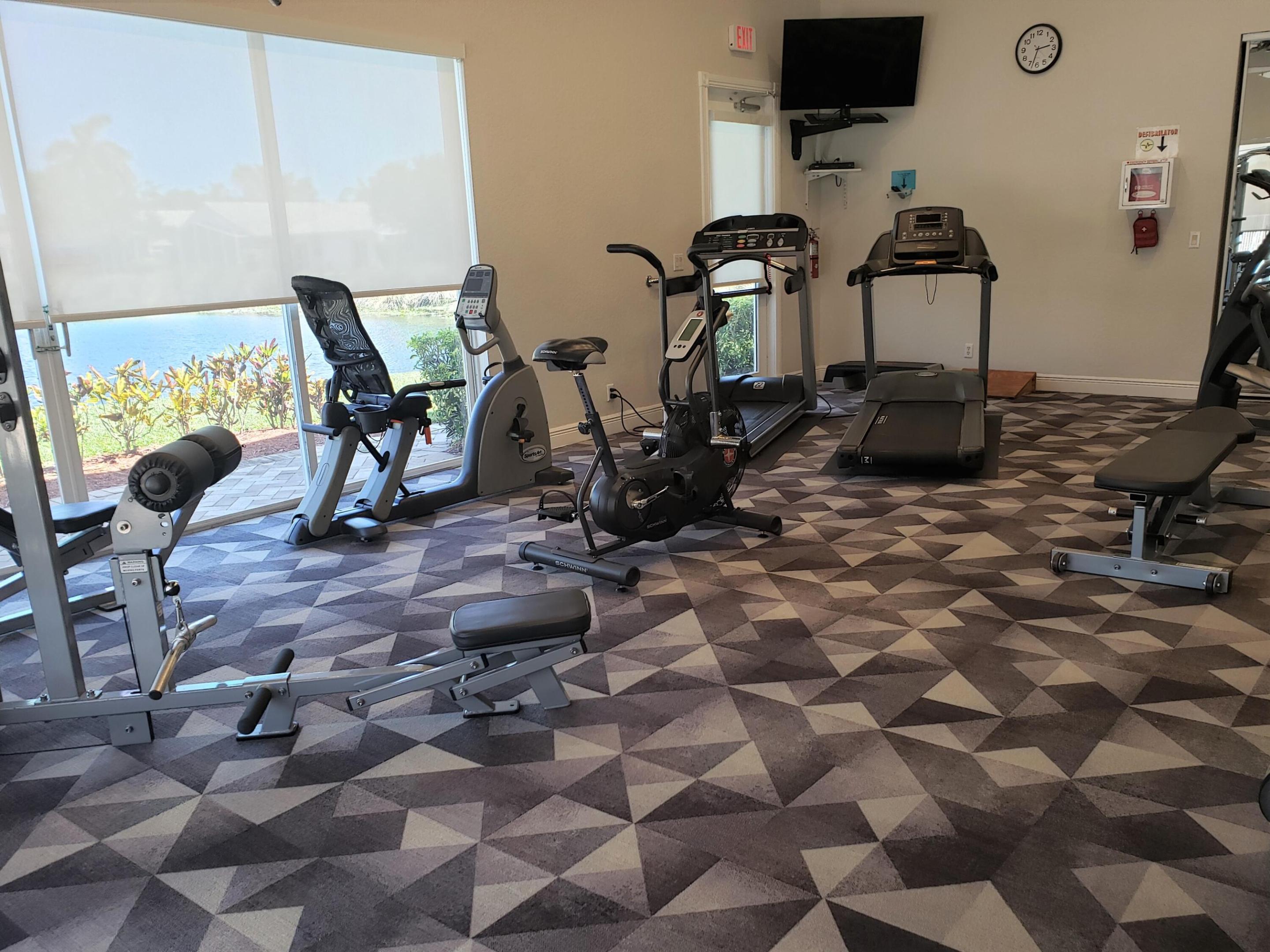 10402 Utopia Circle E