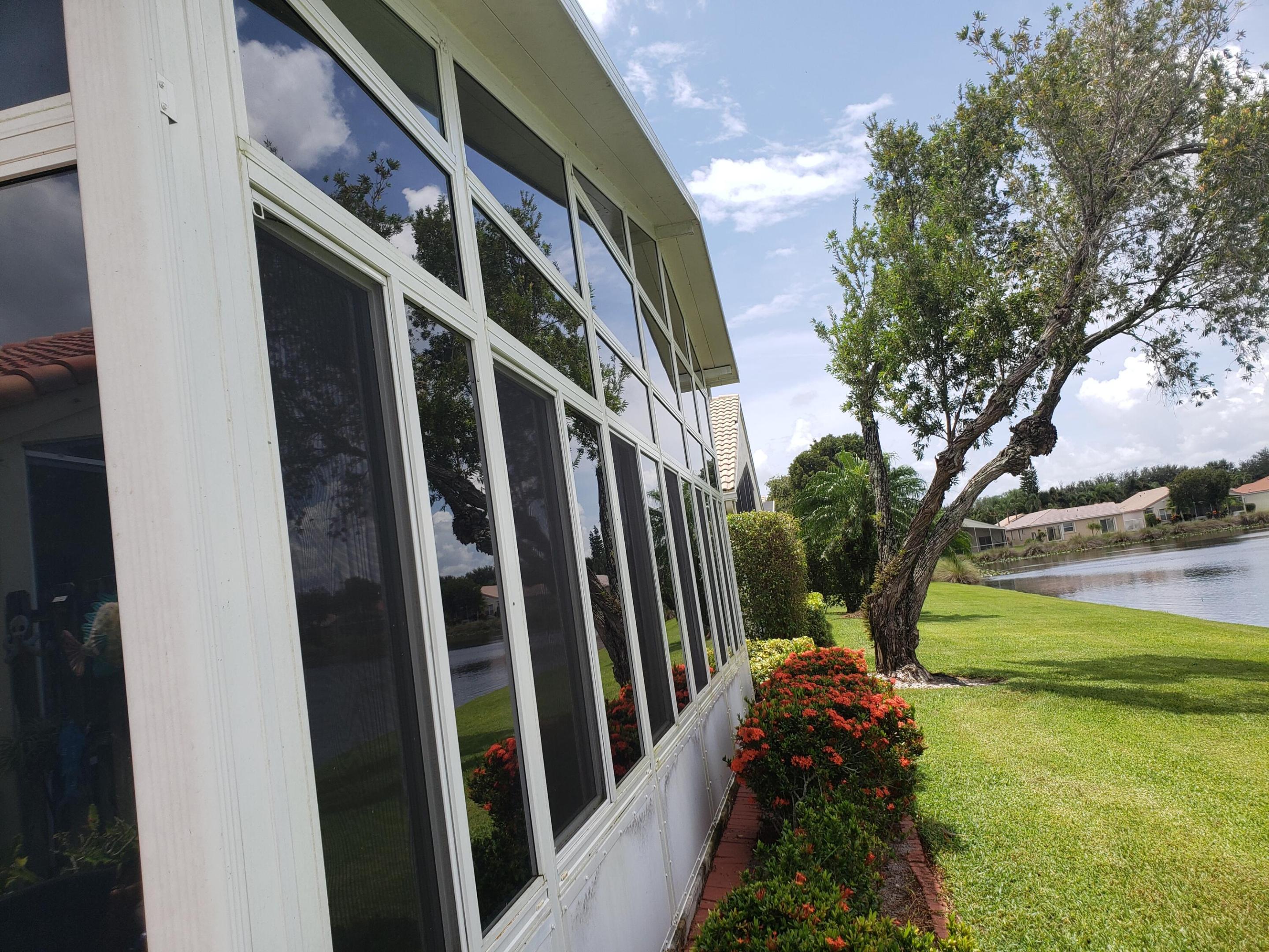 10402 Utopia Circle E