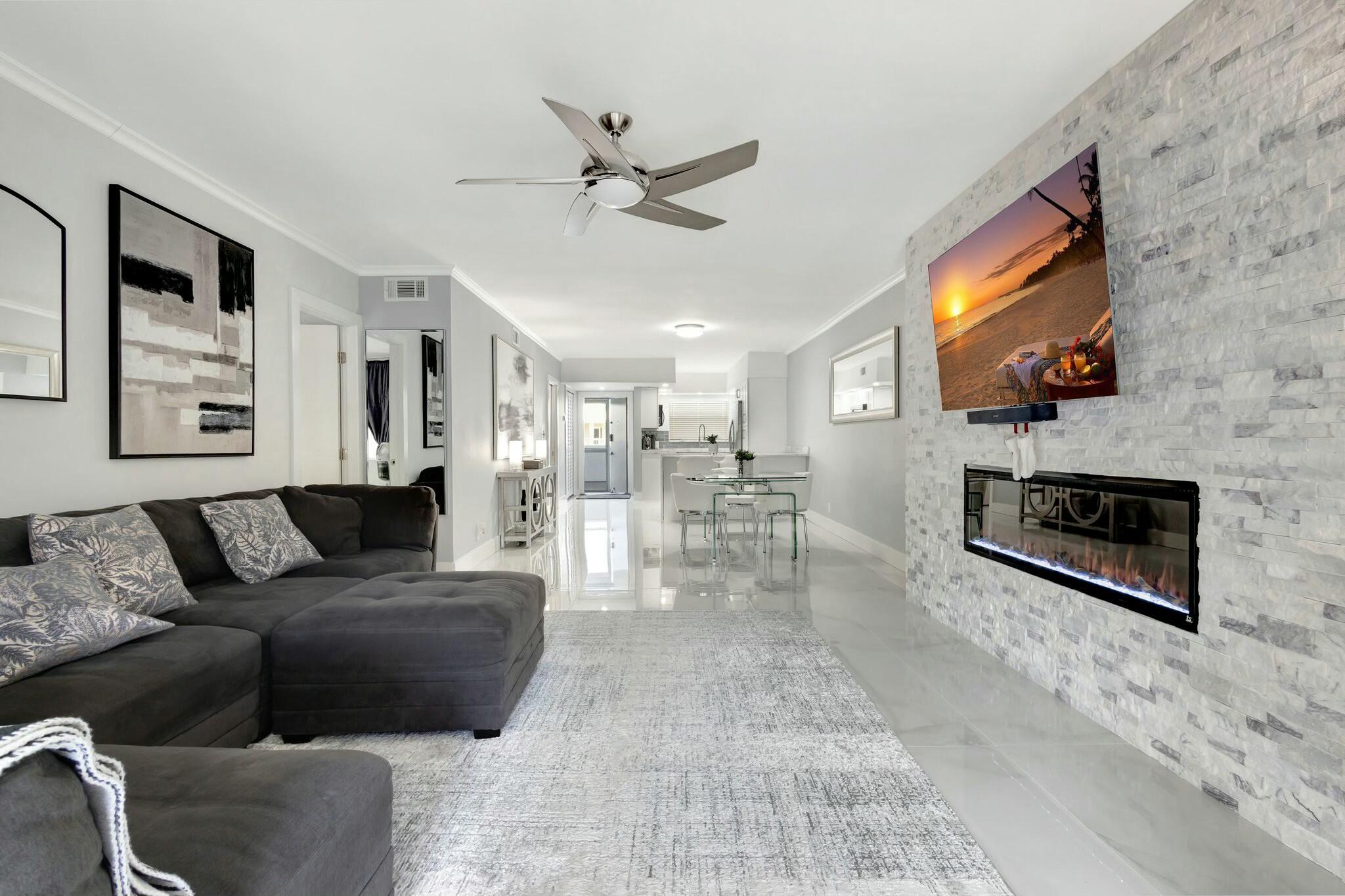 700 NE Harbour Terrace 2290