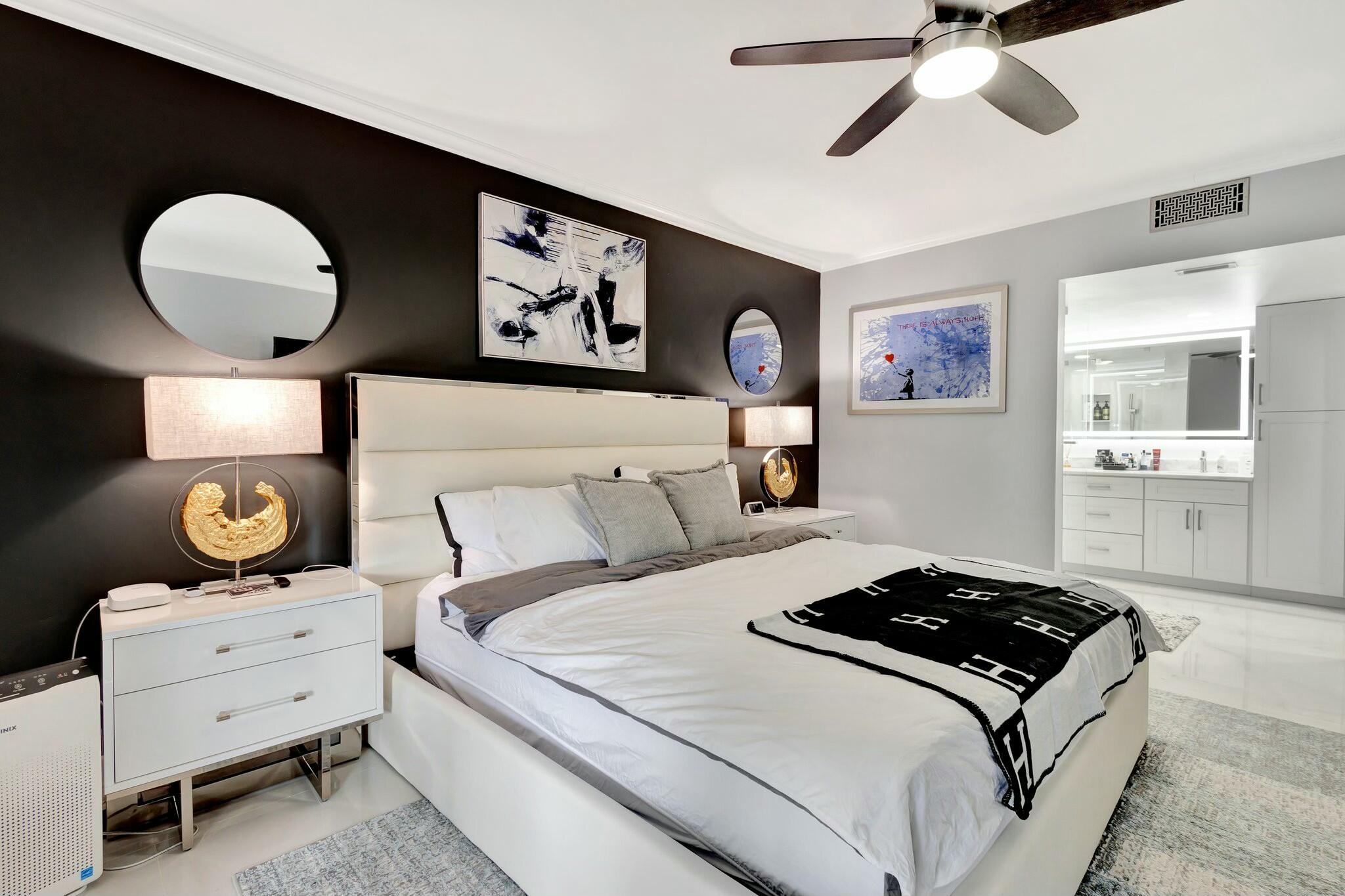 700 NE Harbour Terrace 2290