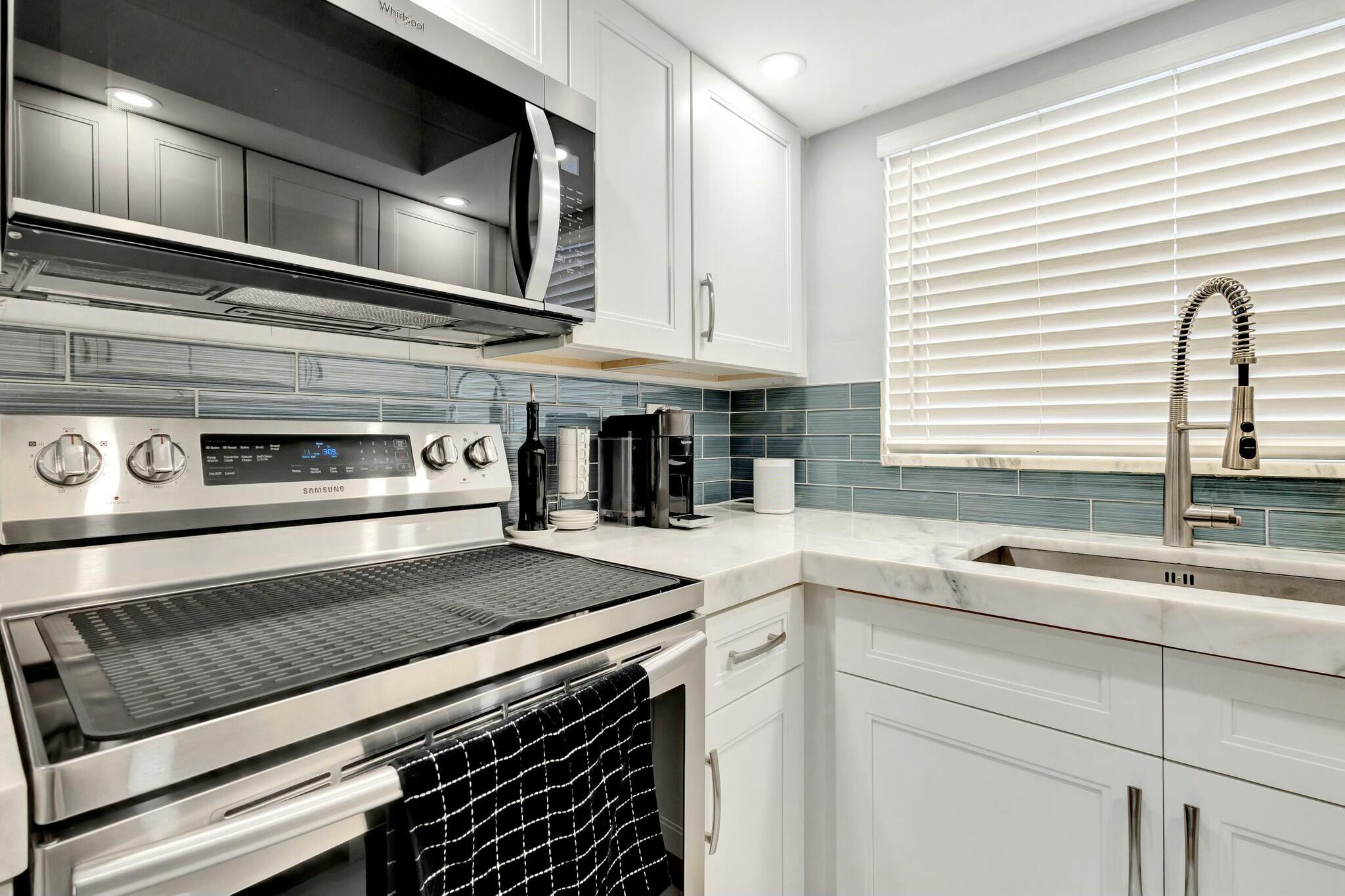 700 NE Harbour Terrace 2290