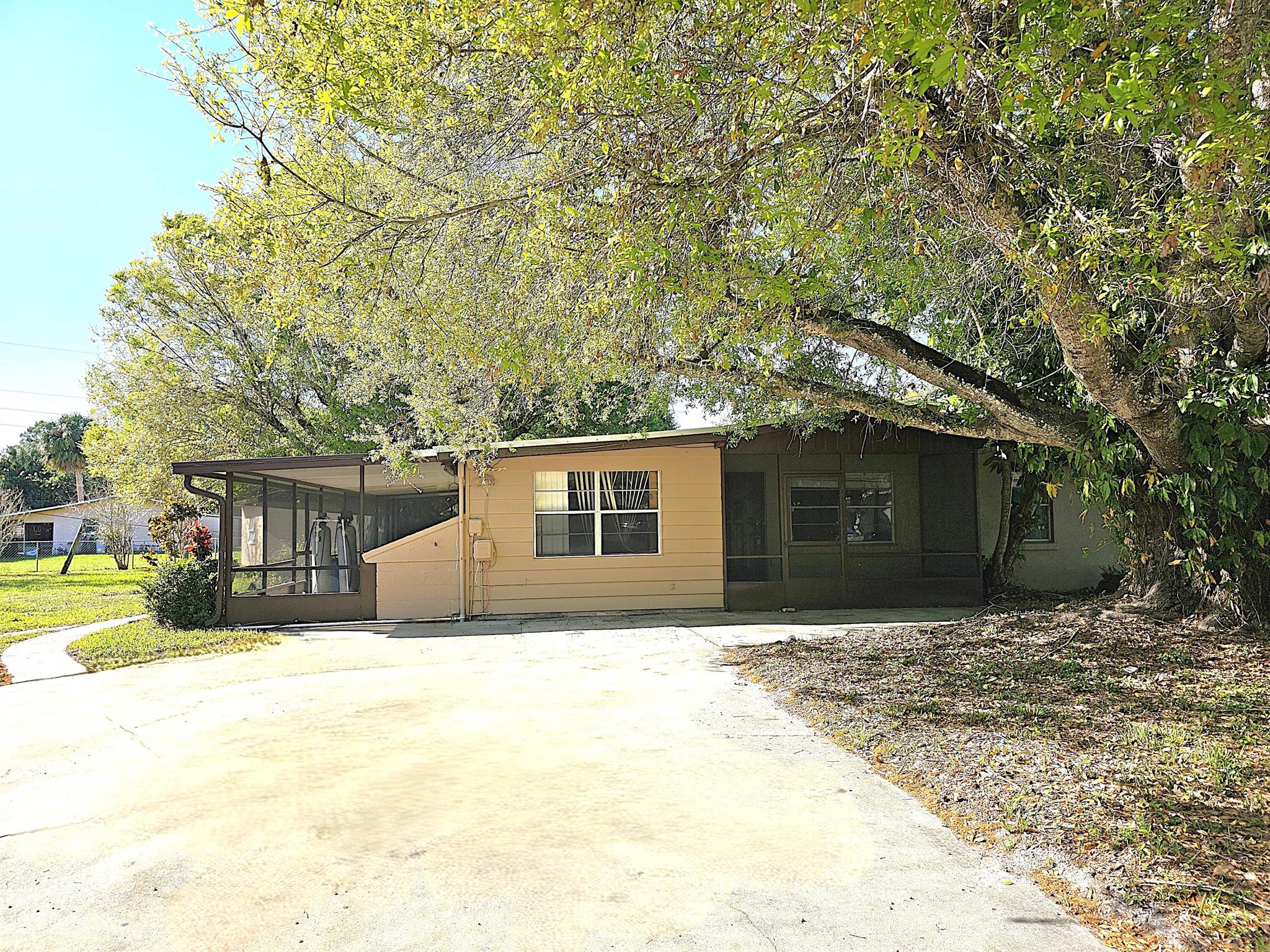 3817 NW 35th Avenue