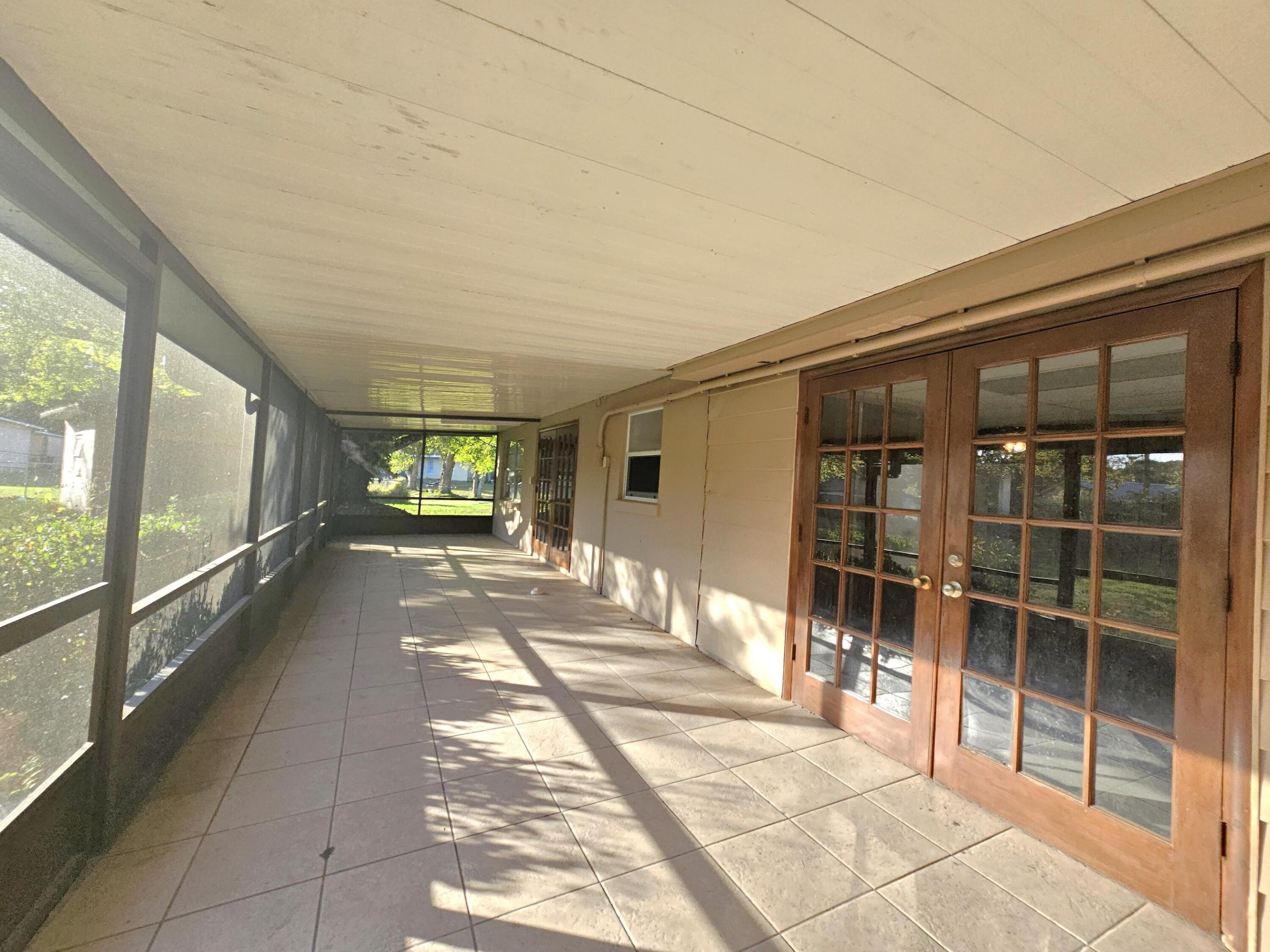 3817 NW 35th Avenue