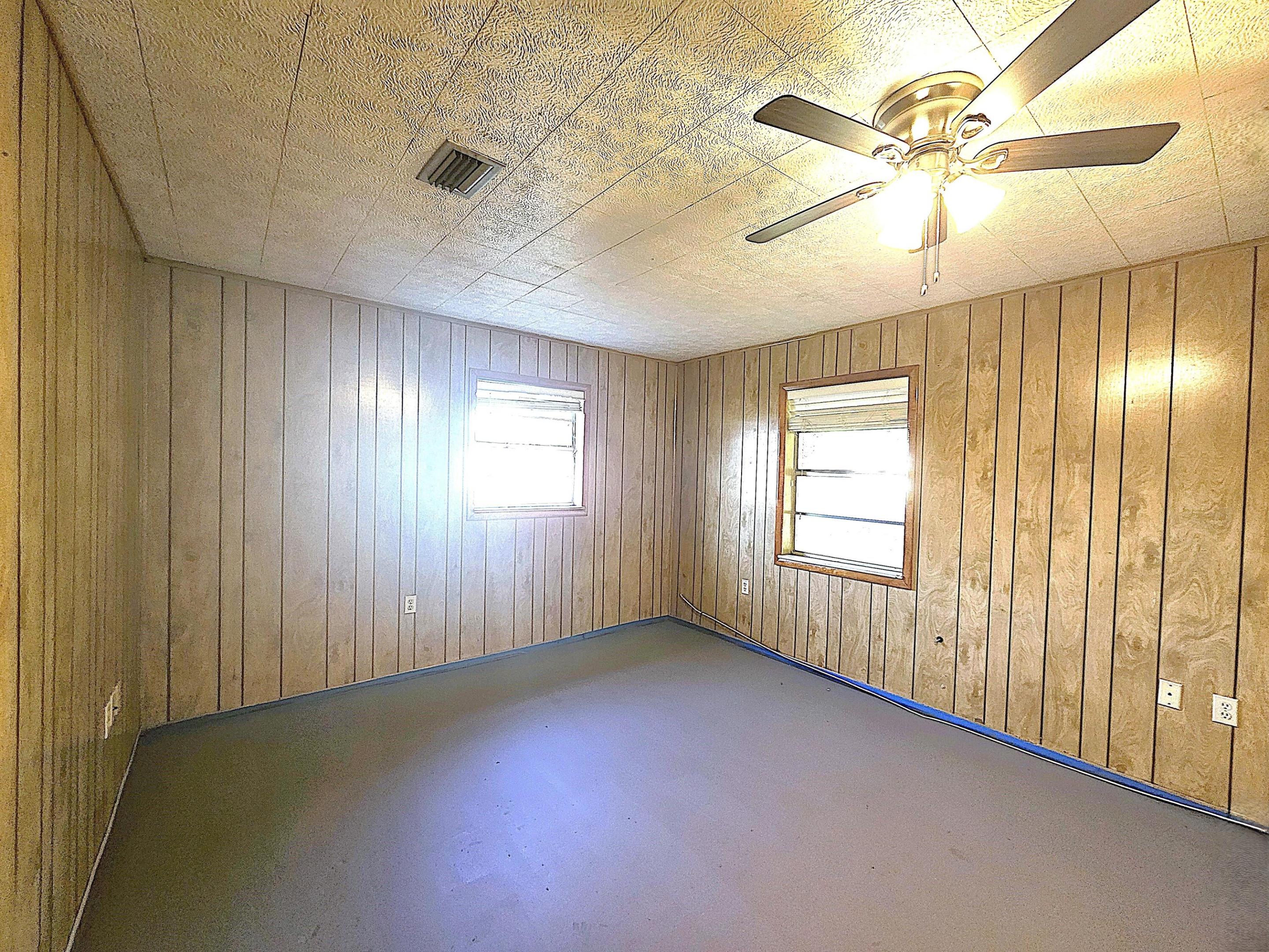 3817 NW 35th Avenue