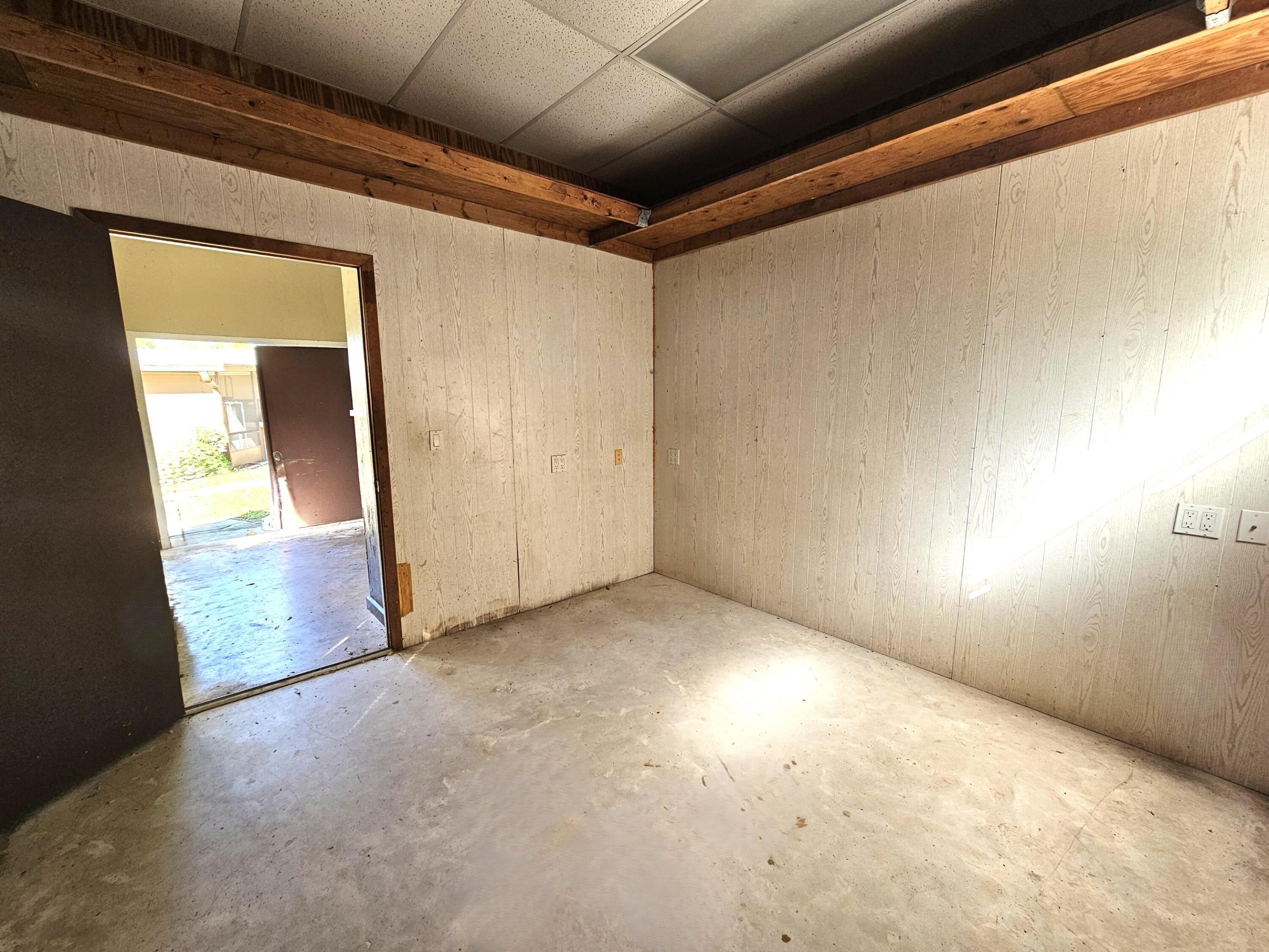 3817 NW 35th Avenue
