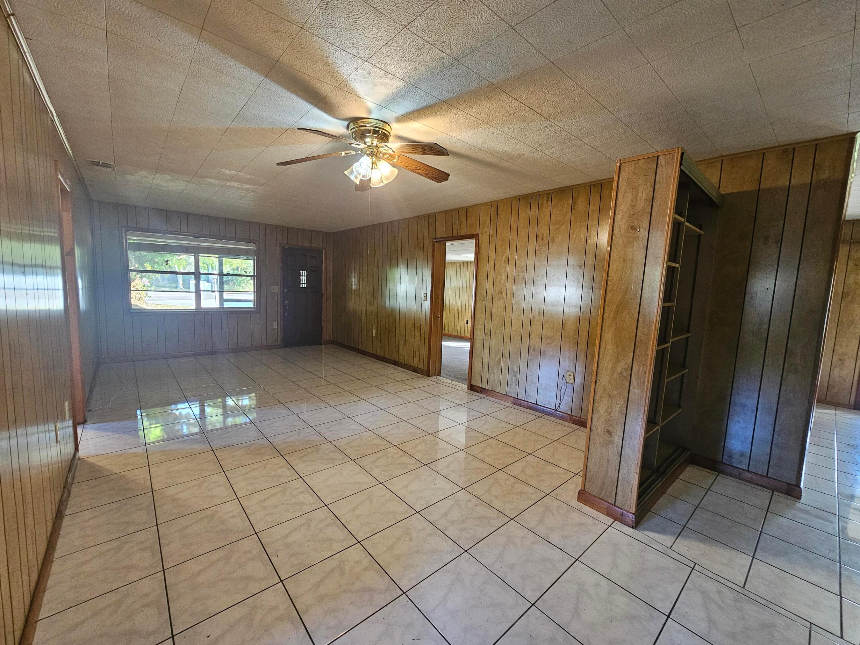 3817 NW 35th Avenue