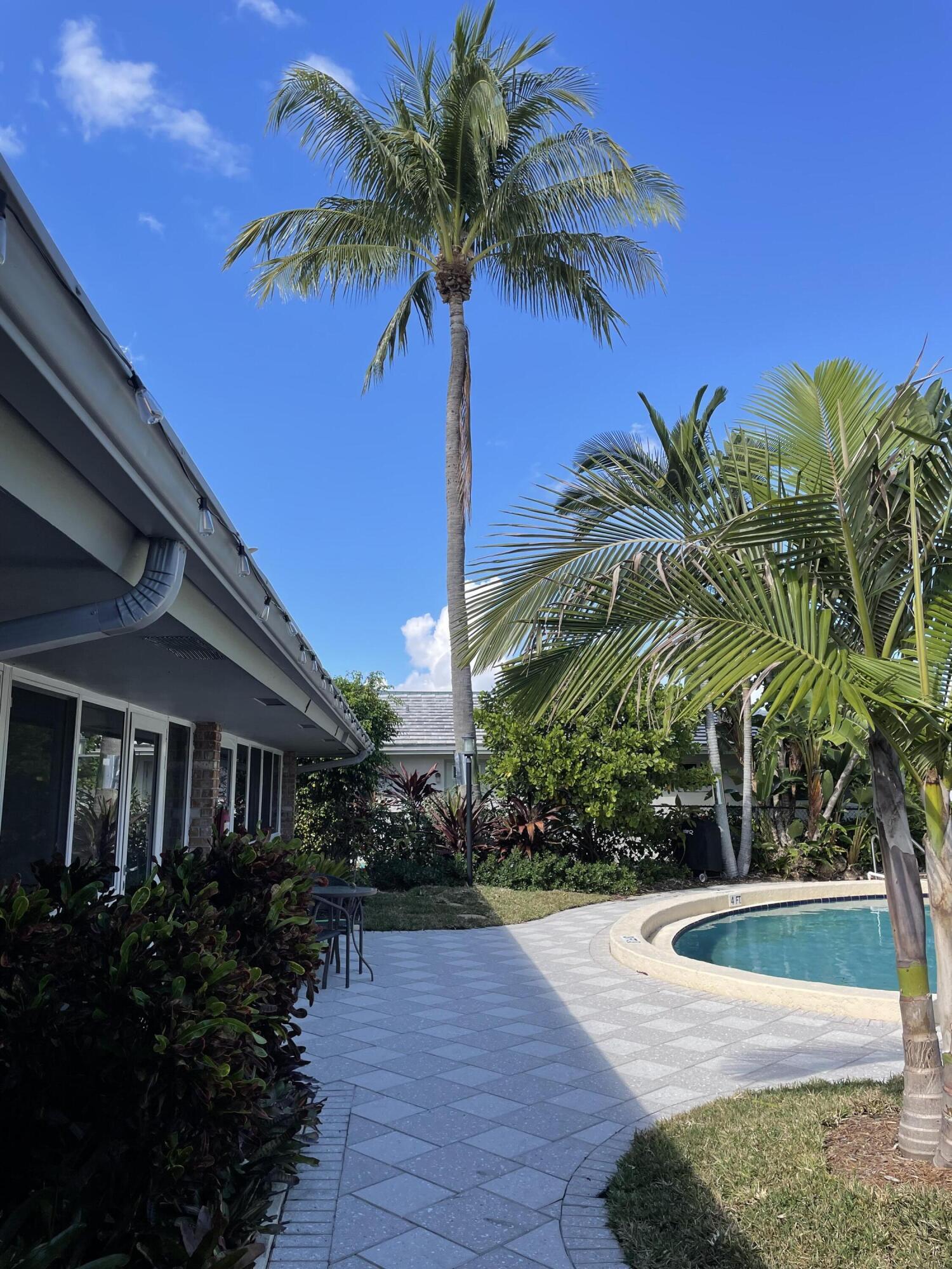 4105 NE 21st Avenue 1-5