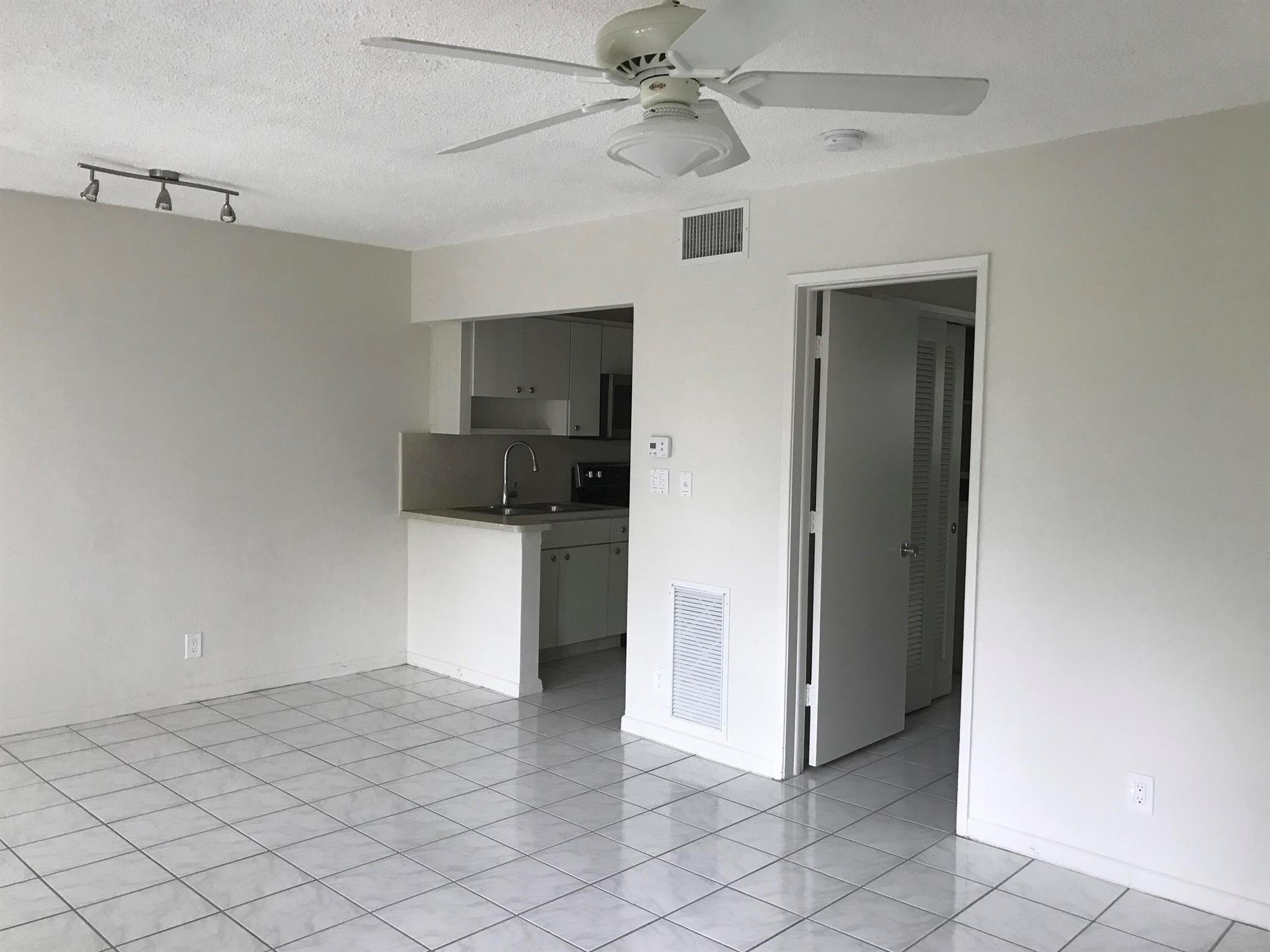 4009 NE 21 Avenue 1-13