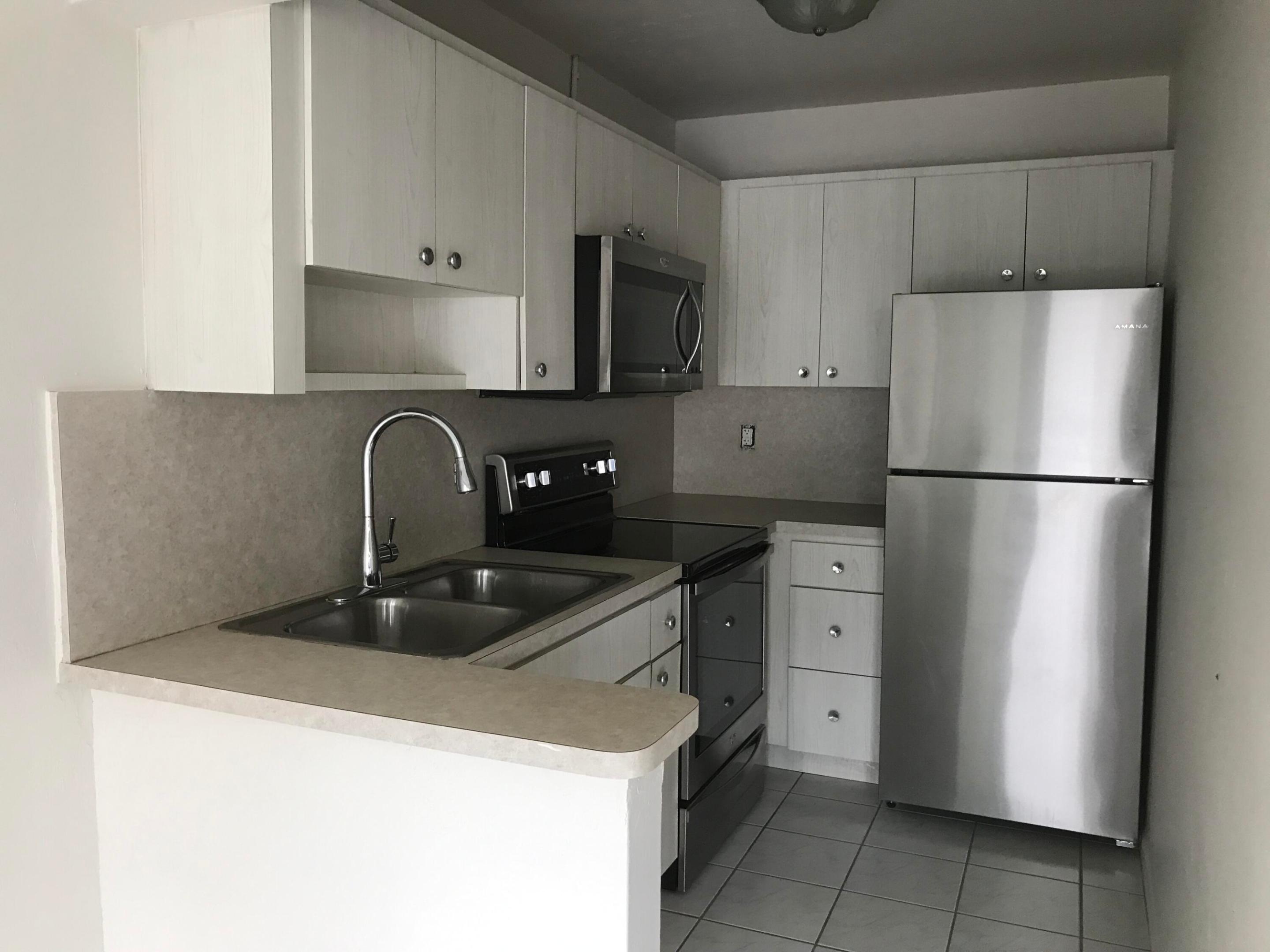 4009 NE 21 Avenue 1-13