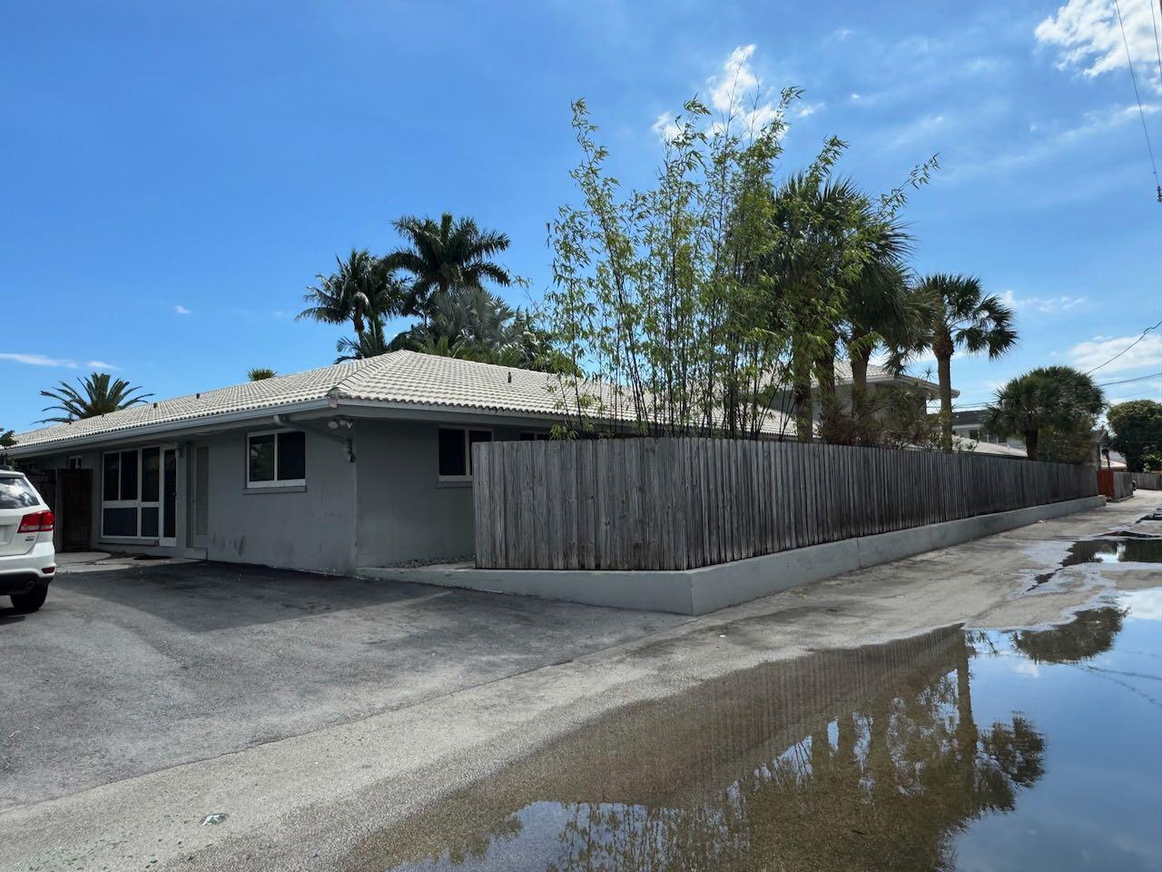 4009 NE 21 Avenue 1-13