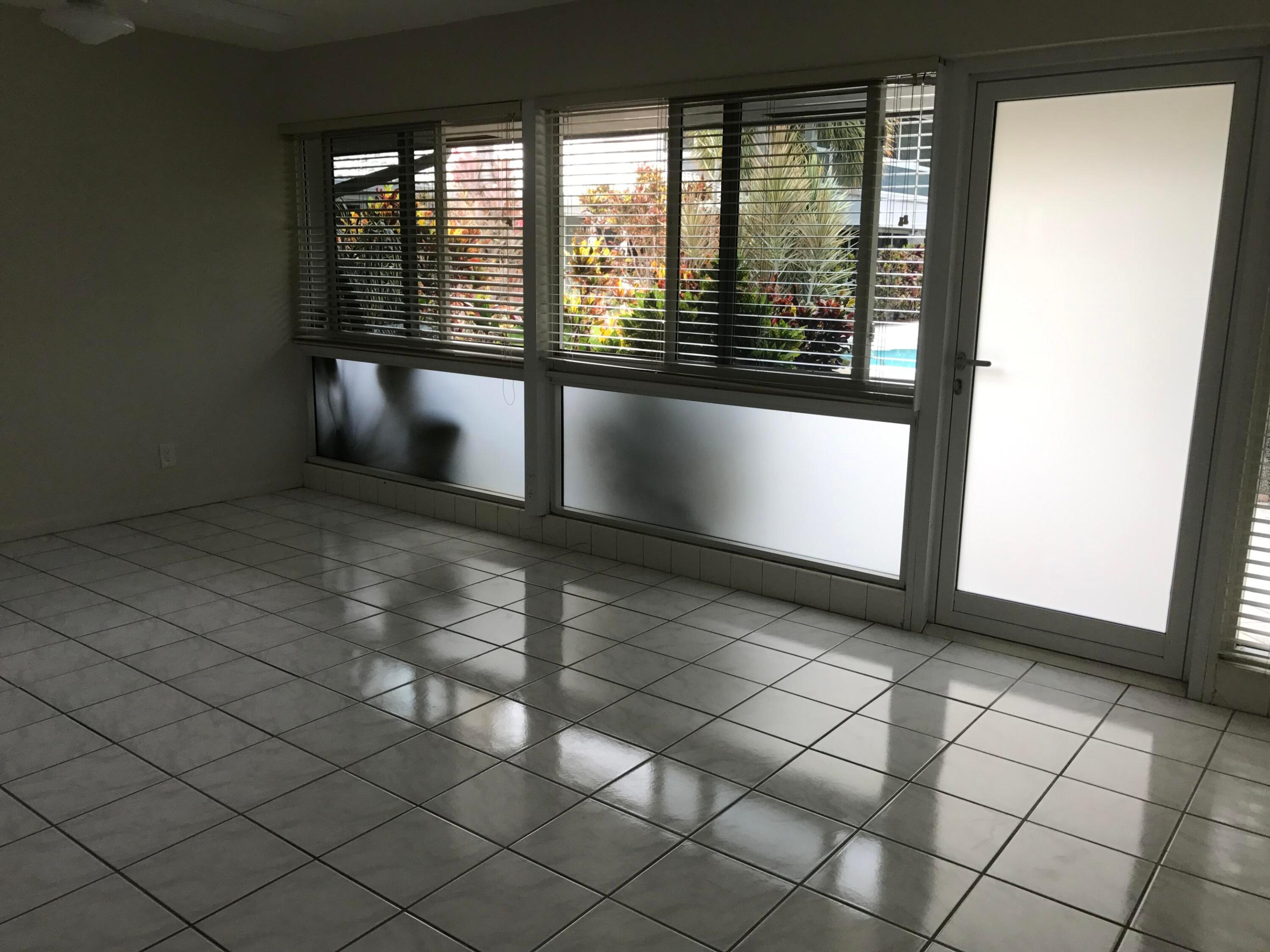 4009 NE 21 Avenue 1-13