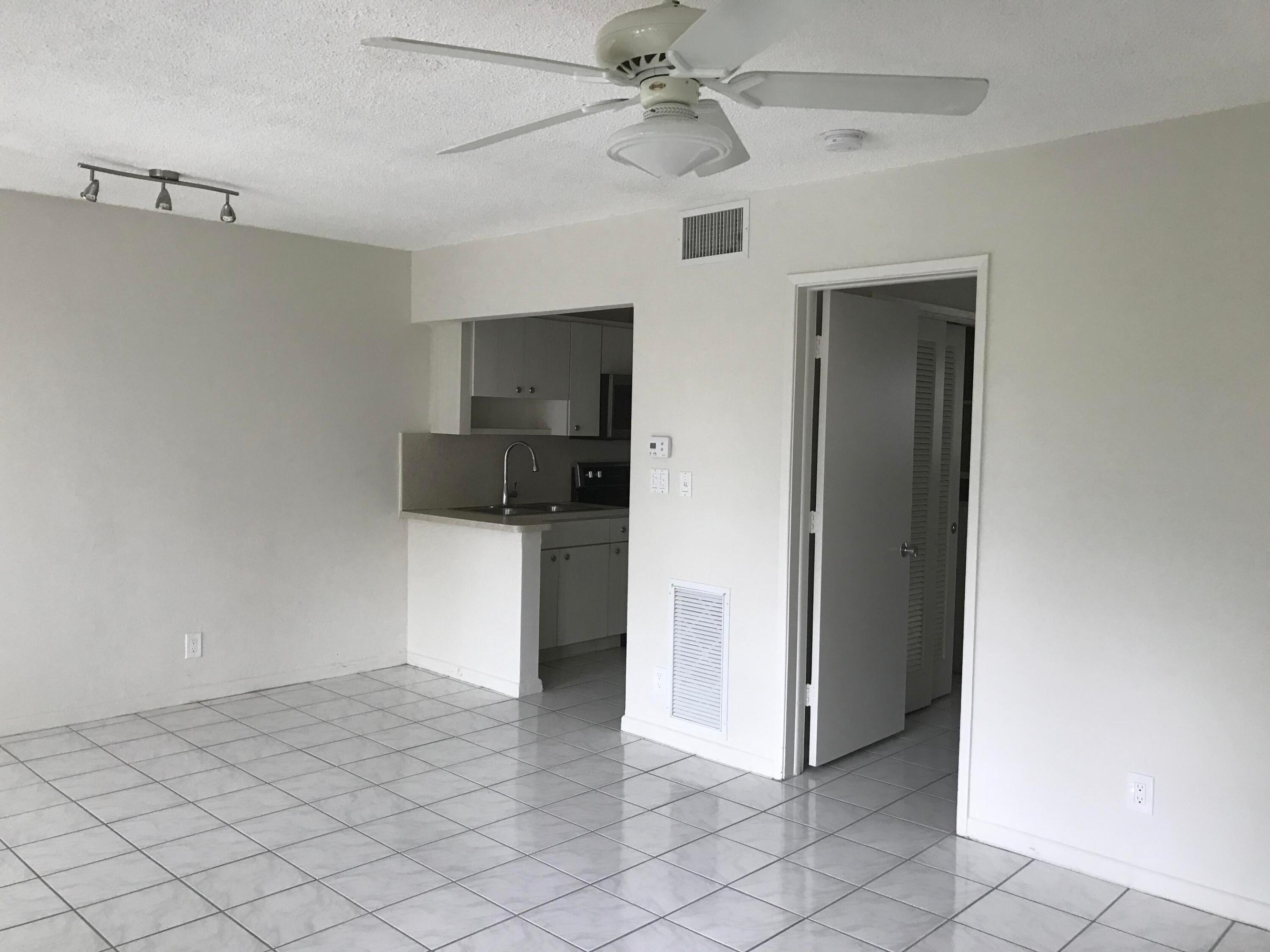 4009 NE 21 Avenue 1-13