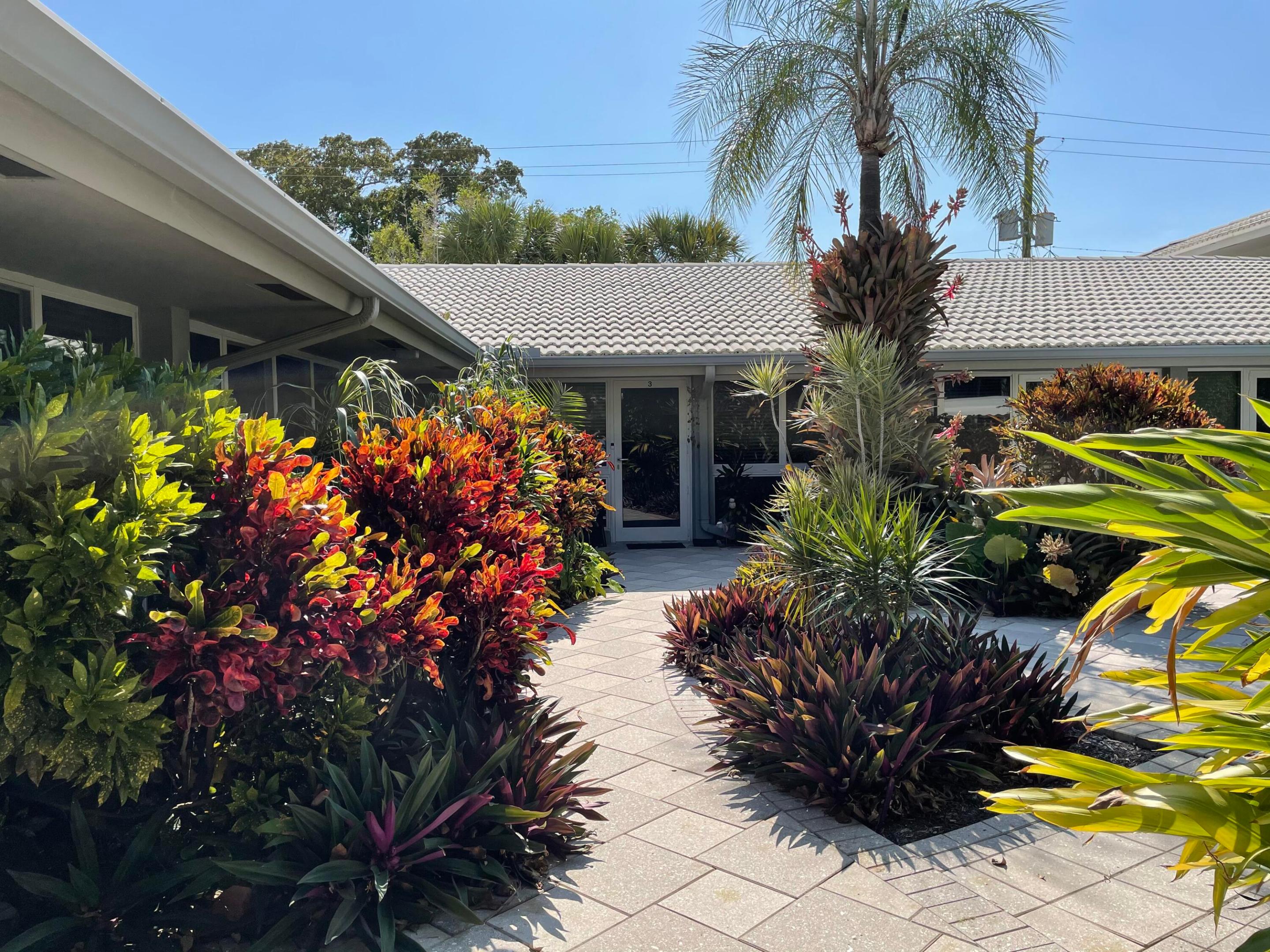 4009 NE 21 Avenue 1-13