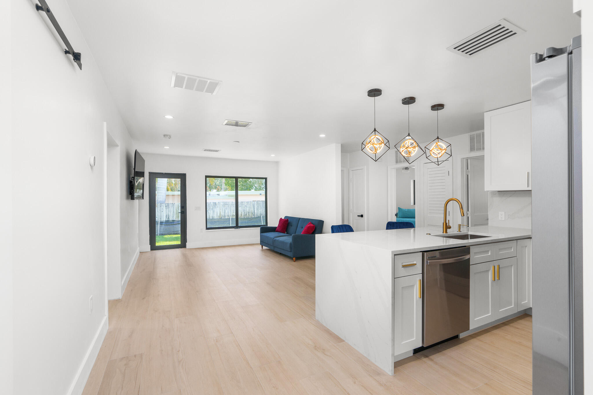 303/305 De Carie Street