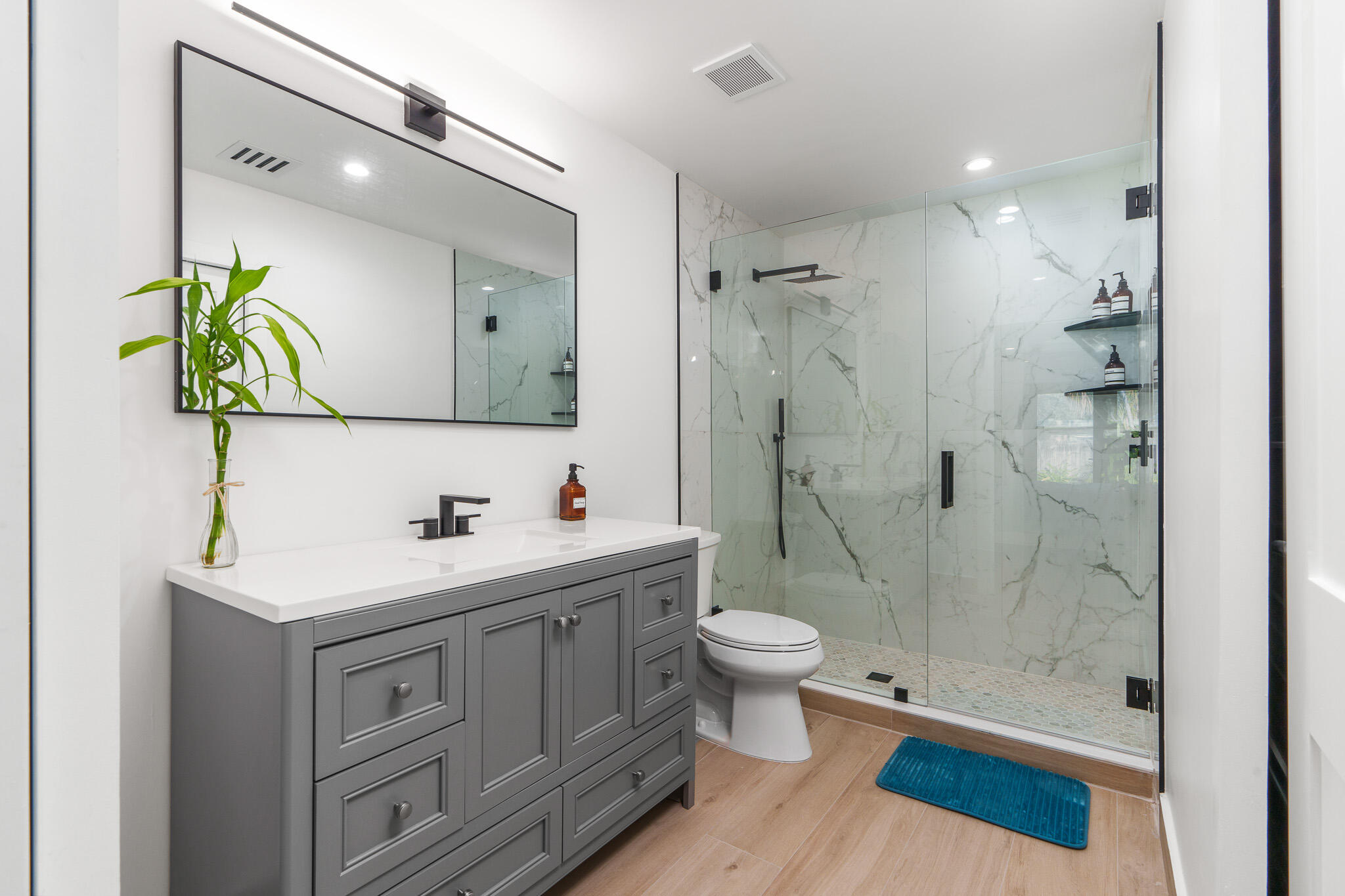 303/305 De Carie Street