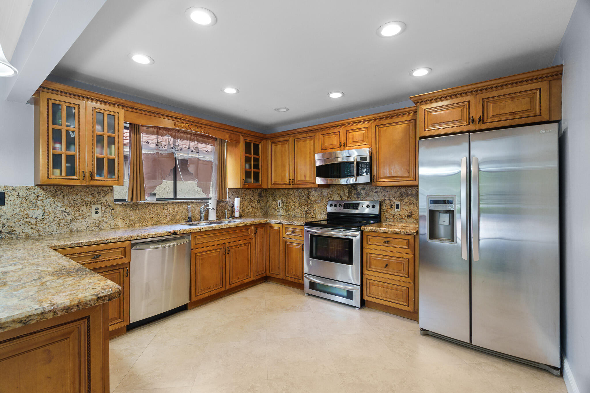 733 NW 40th Terrace