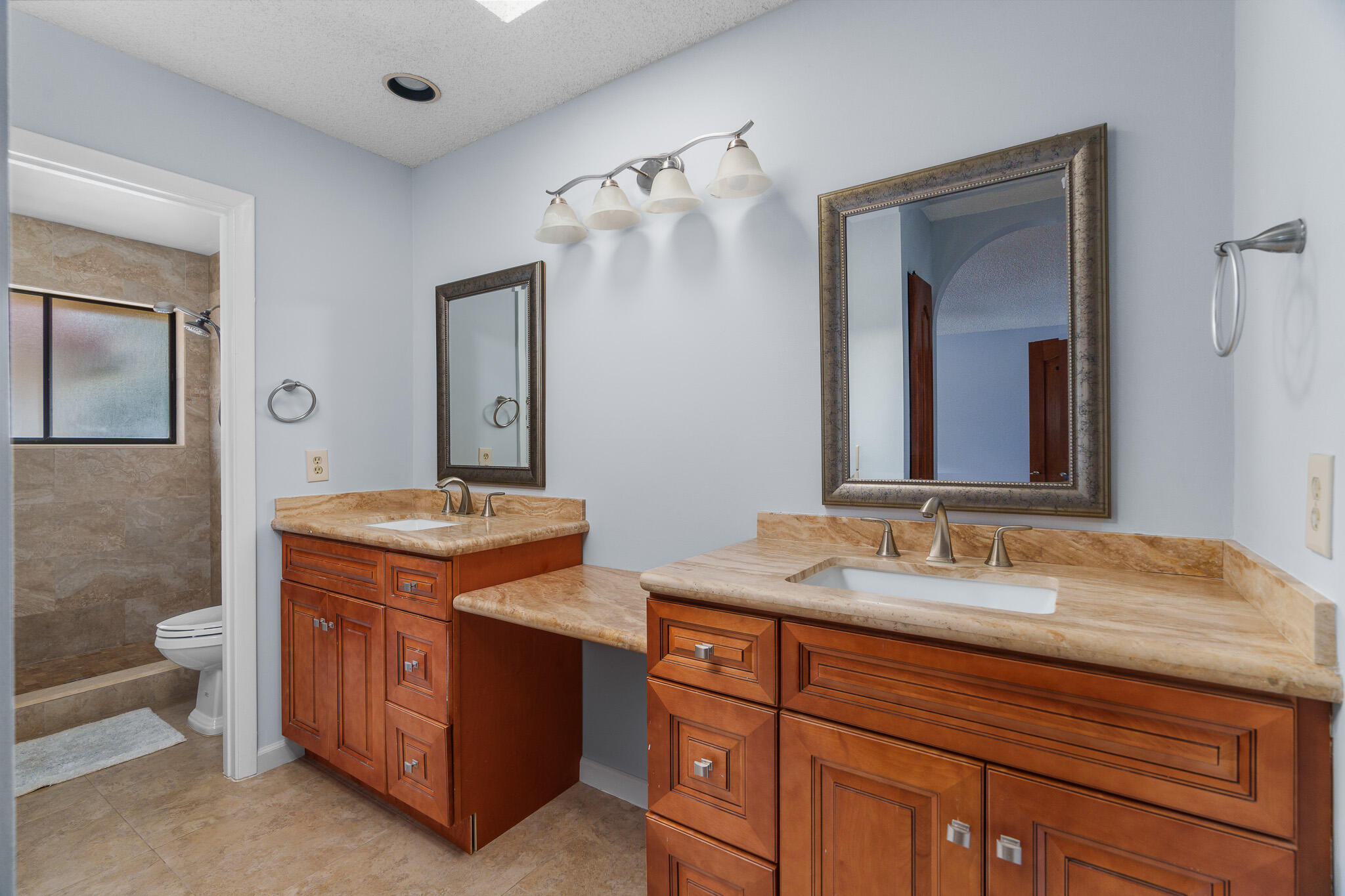 733 NW 40th Terrace