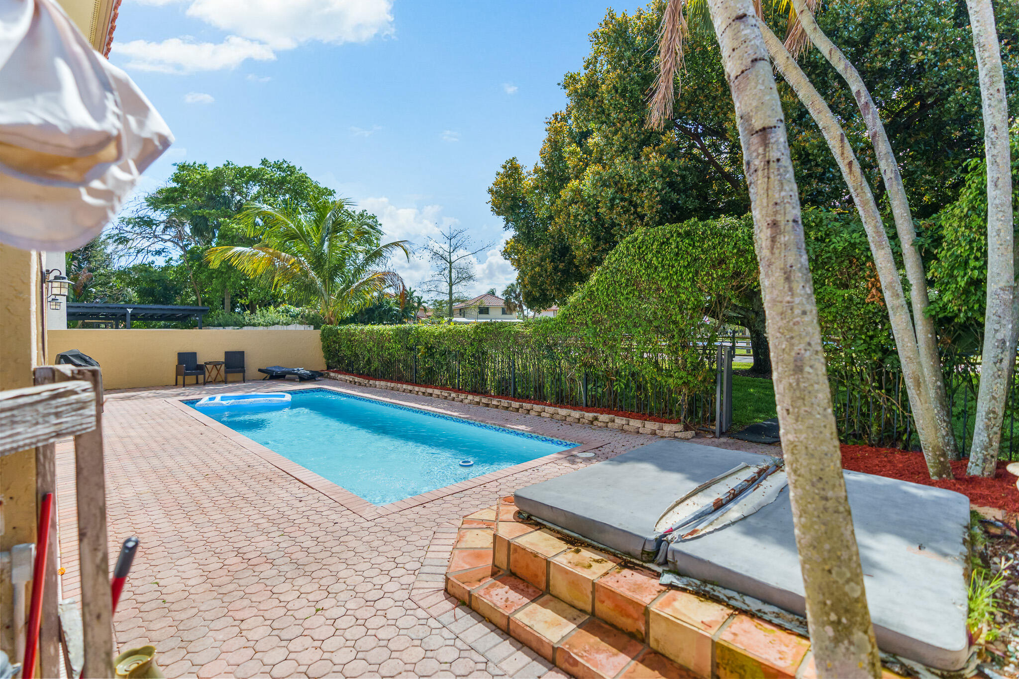 733 NW 40th Terrace