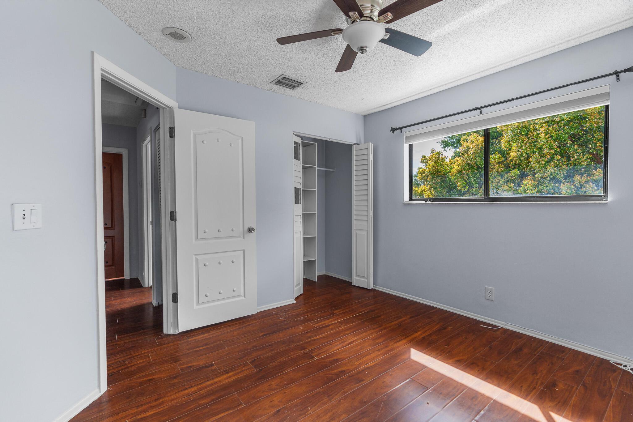 733 NW 40th Terrace