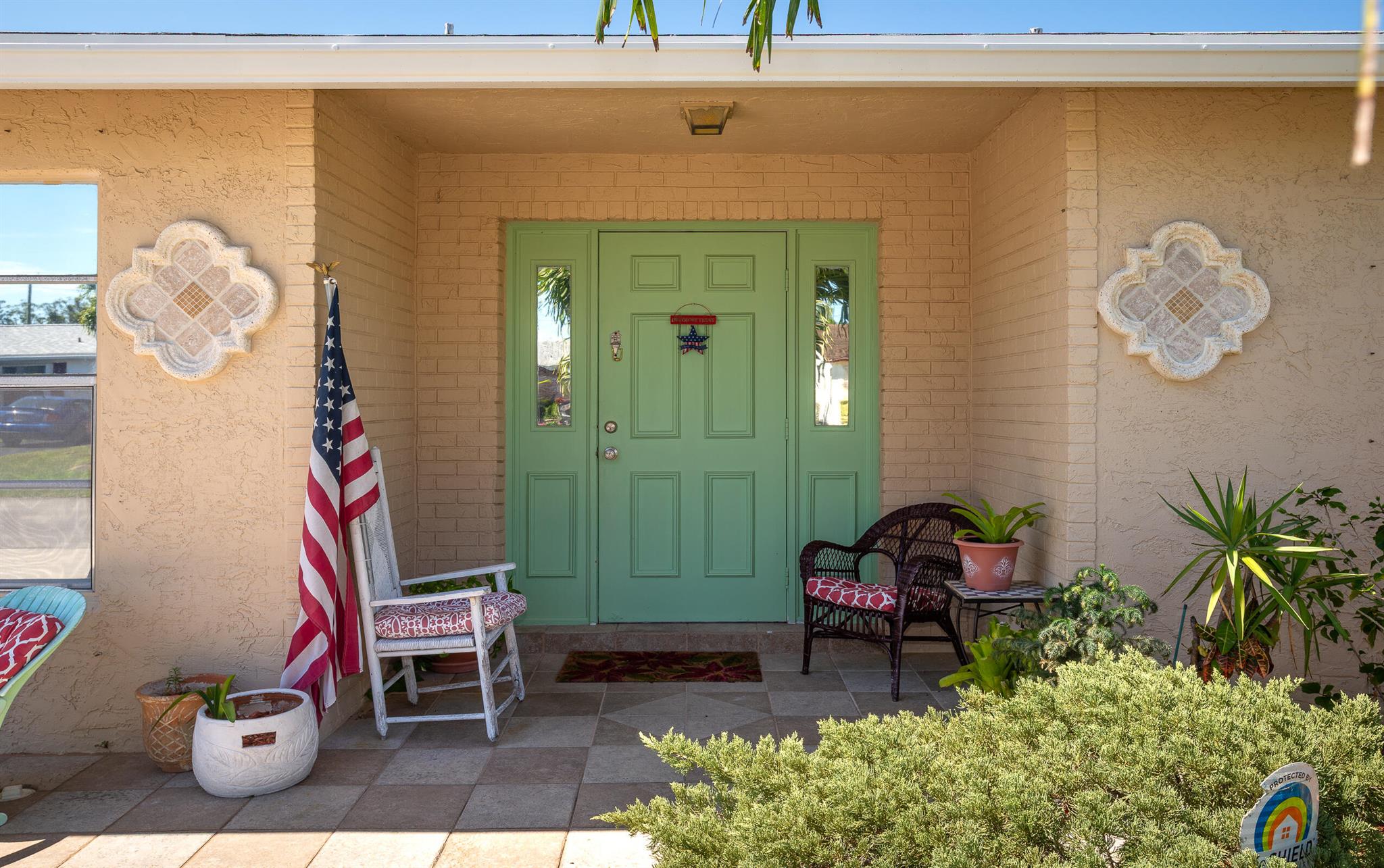7076 Pine Manor Drive
