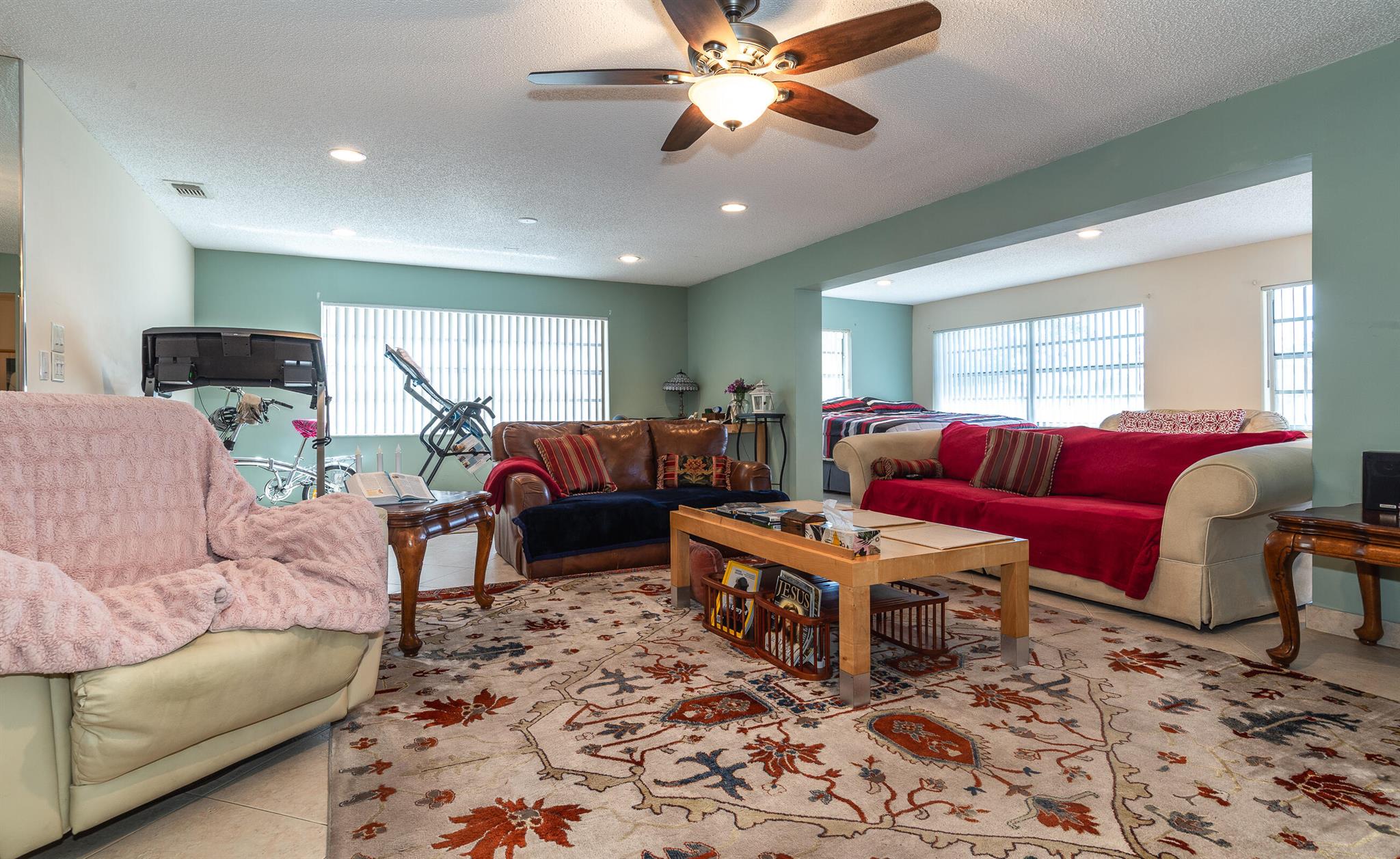 7076 Pine Manor Drive