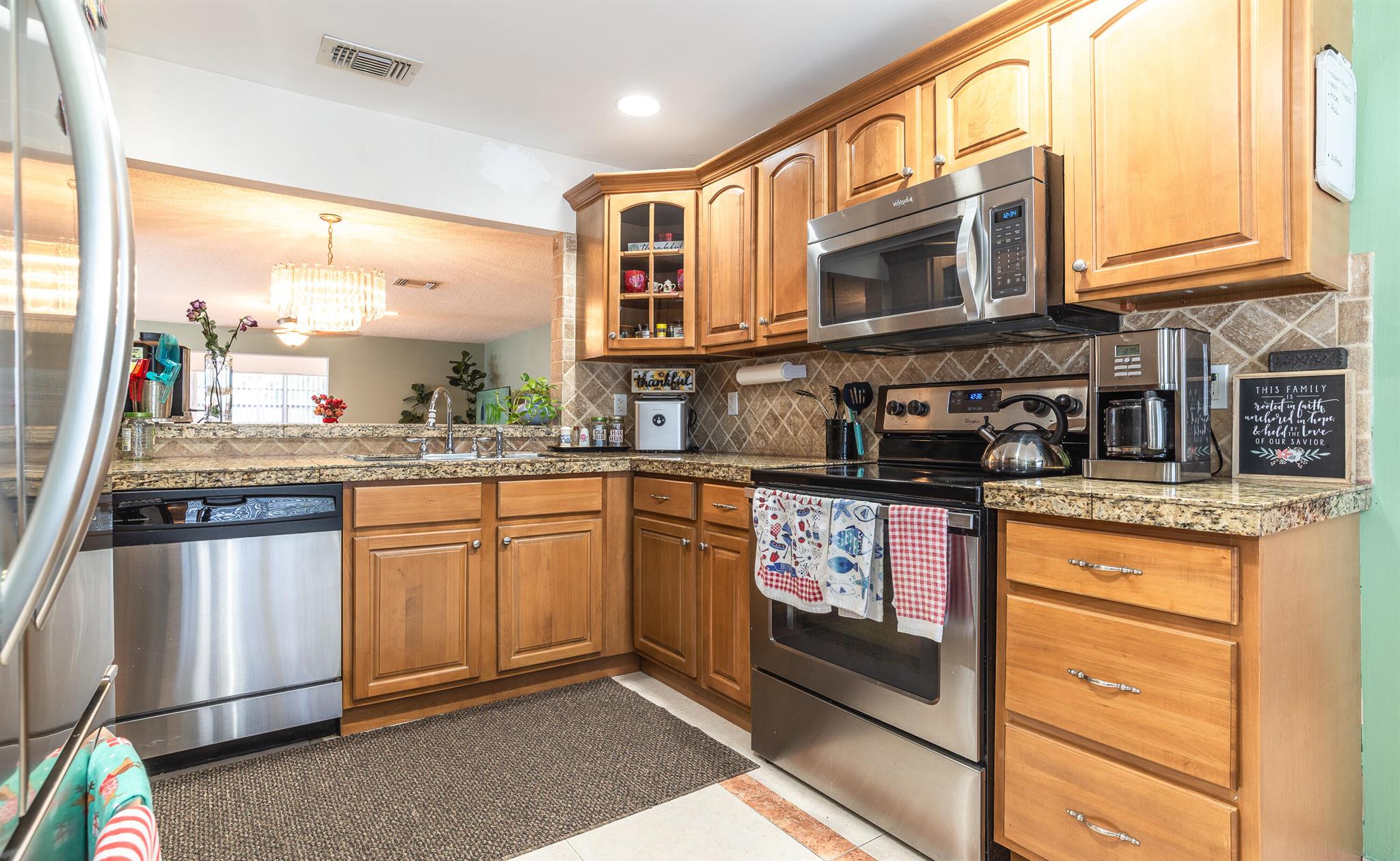 7076 Pine Manor Drive
