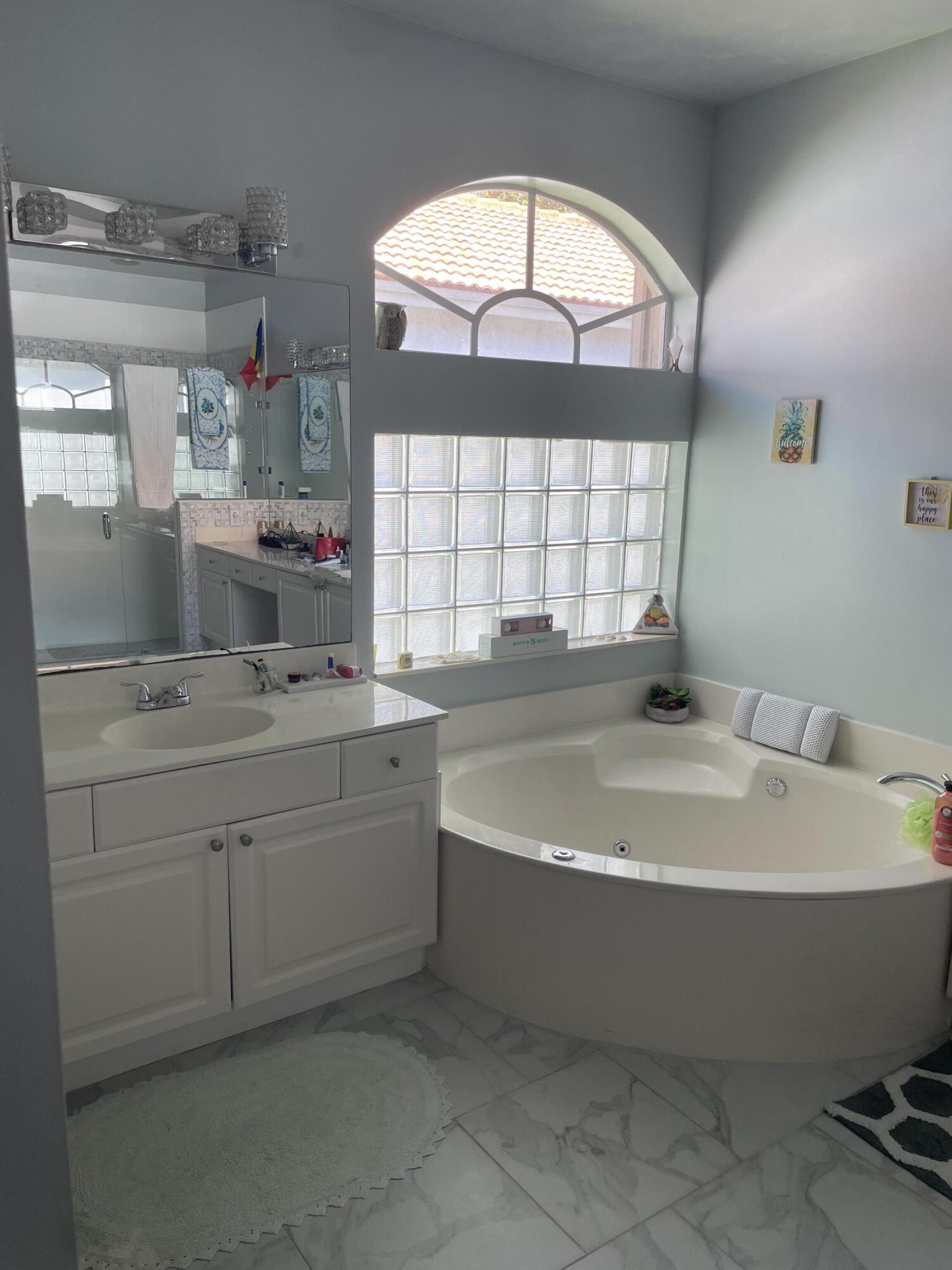 10037 Lexington Estates Boulevard