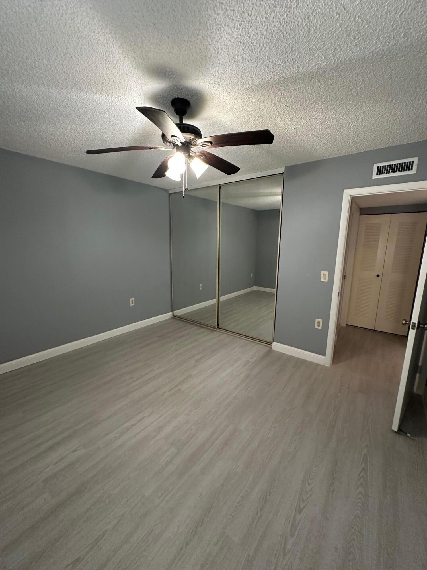 2741 Village 105 Boulevard 105