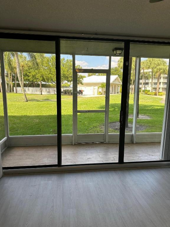 2741 Village 105 Boulevard 105