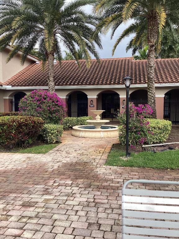 7832 Sonoma Springs Circle 101