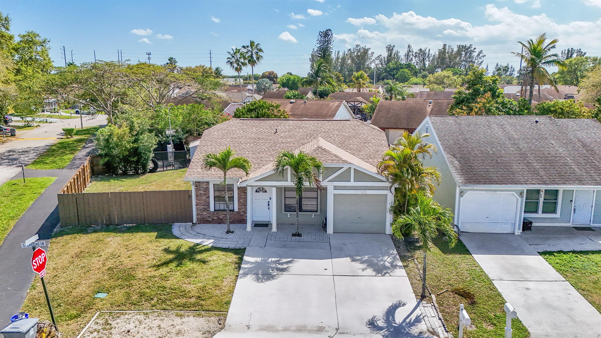 11120 N Terradas Lane