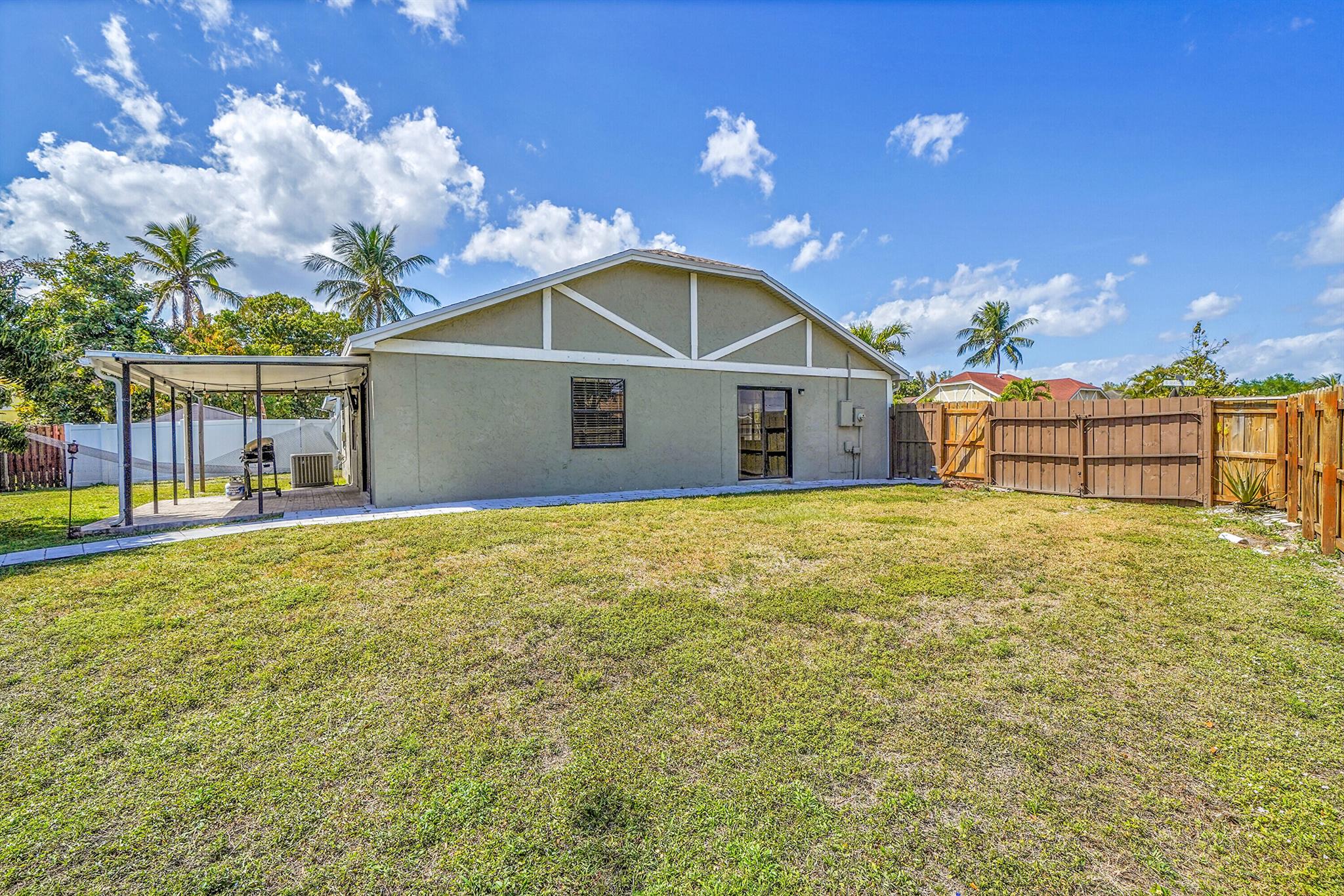 11120 N Terradas Lane