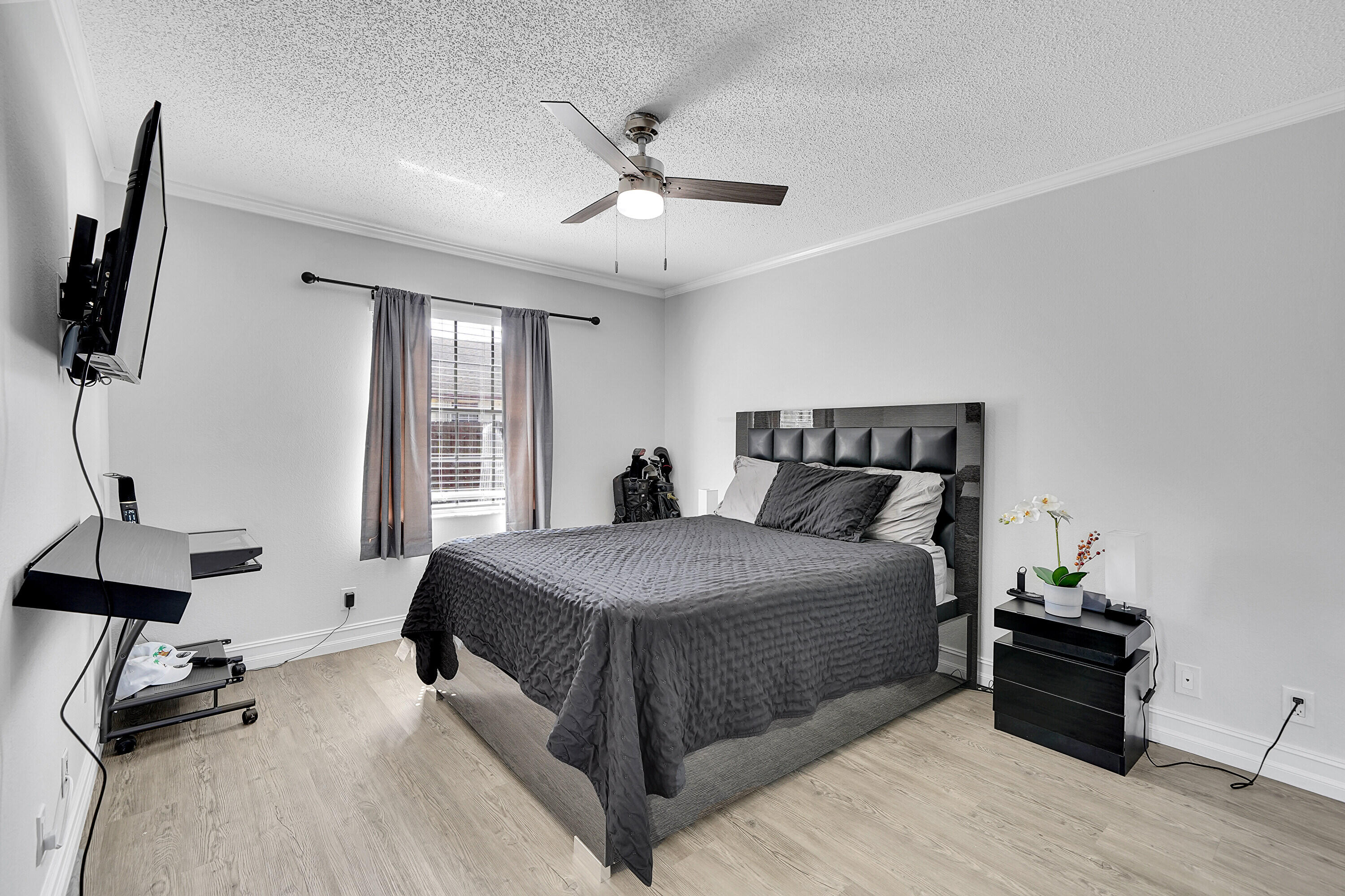 11120 N Terradas Lane