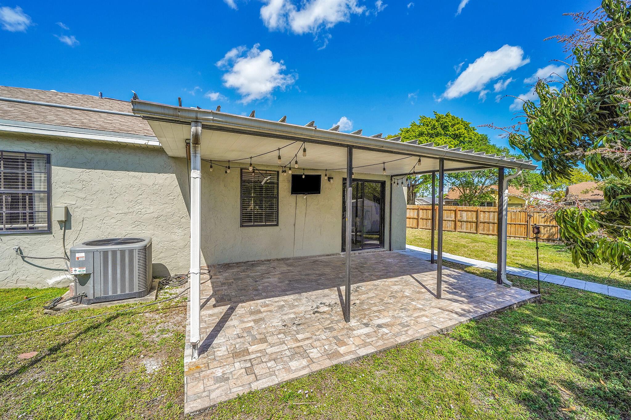 11120 N Terradas Lane