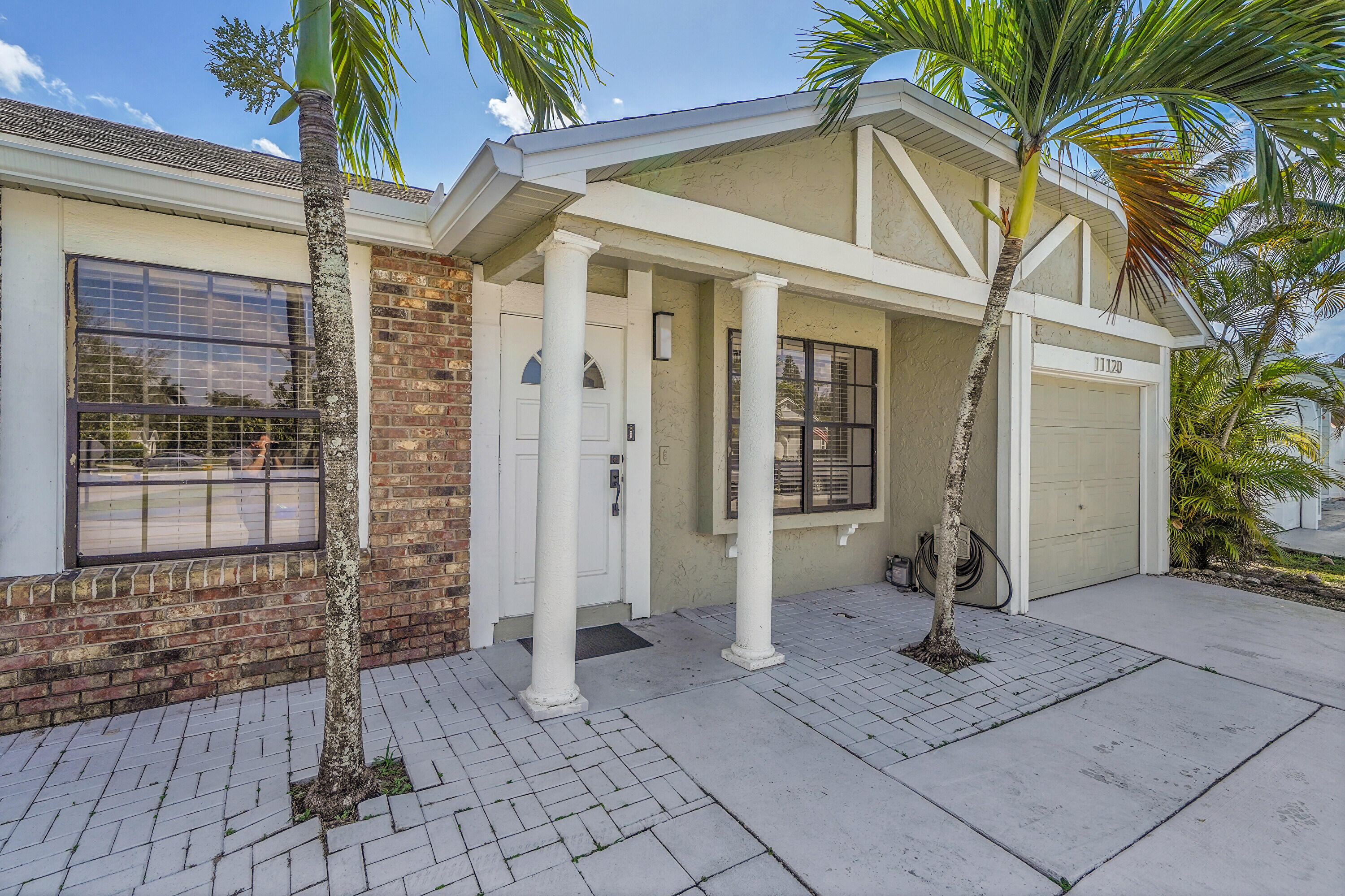 11120 N Terradas Lane