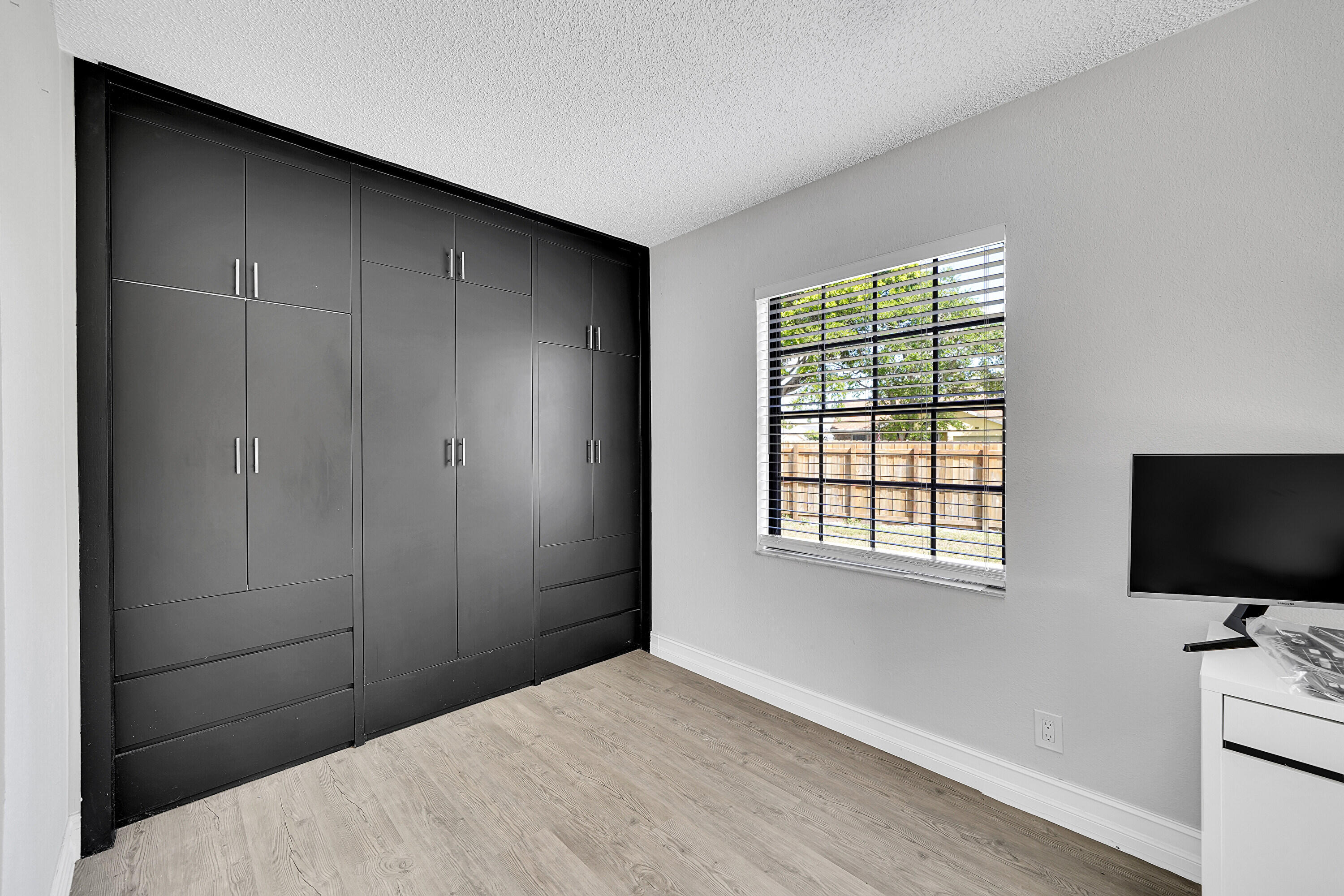 11120 N Terradas Lane