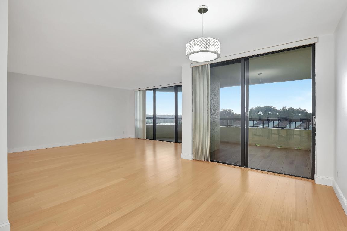 6372 La Costa Drive 403