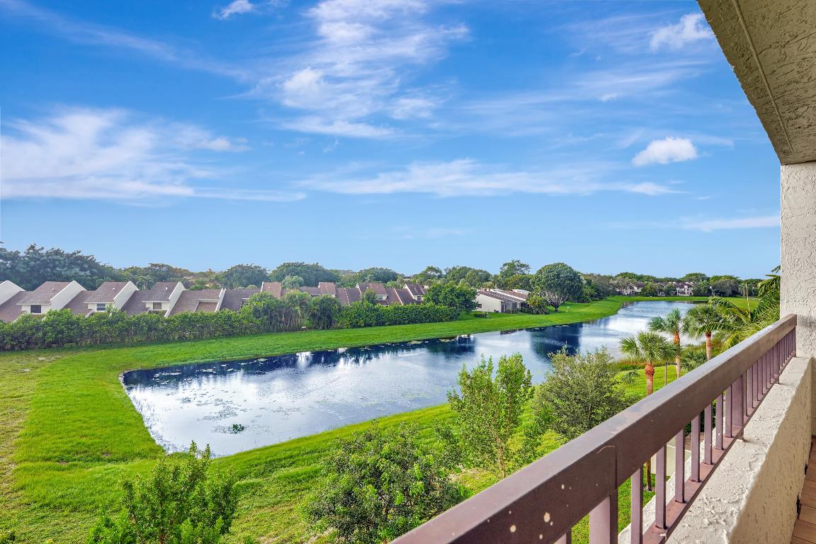 6372 La Costa Drive 403