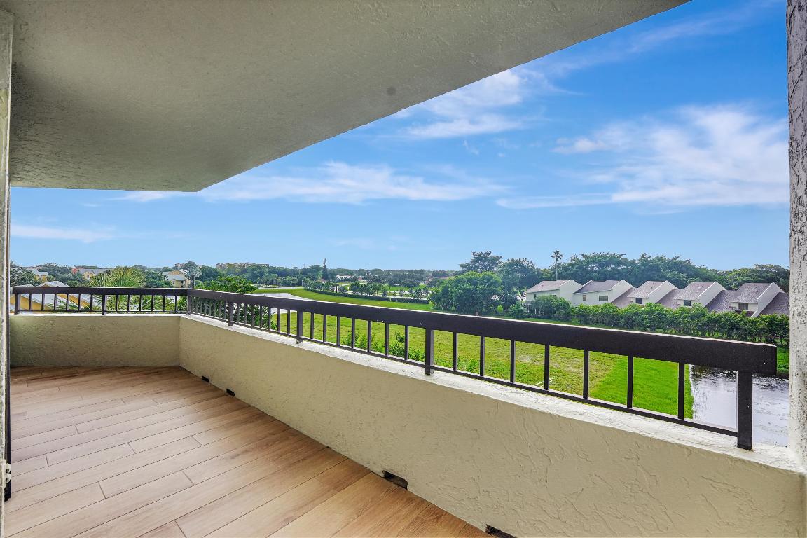 6372 La Costa Drive 403