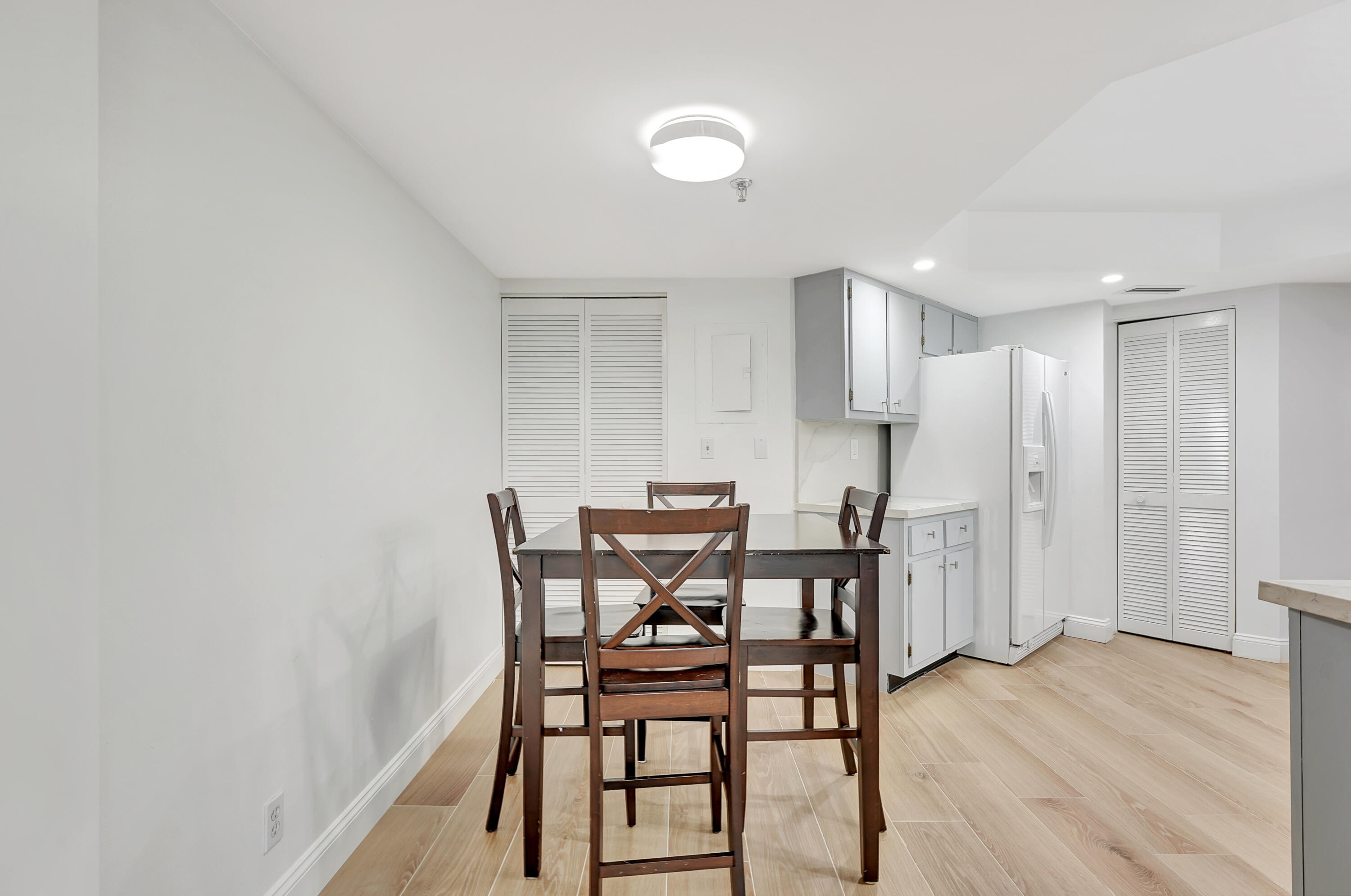 6372 La Costa Drive 403