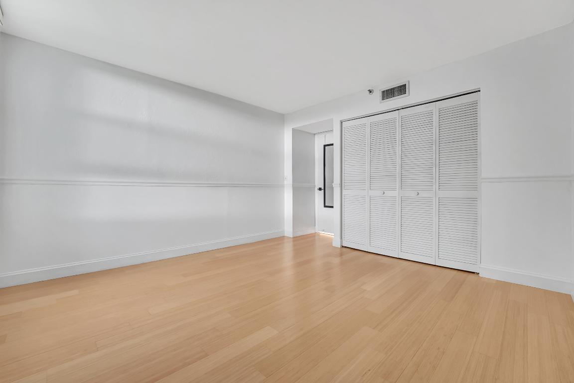 6372 La Costa Drive 403