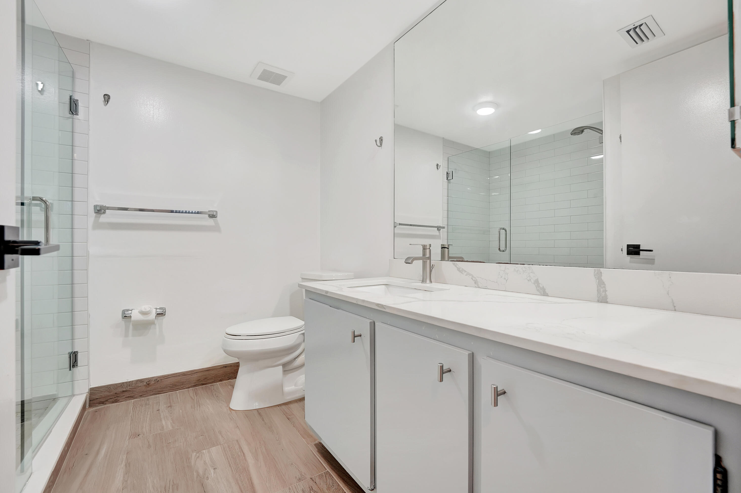 6372 La Costa Drive 403